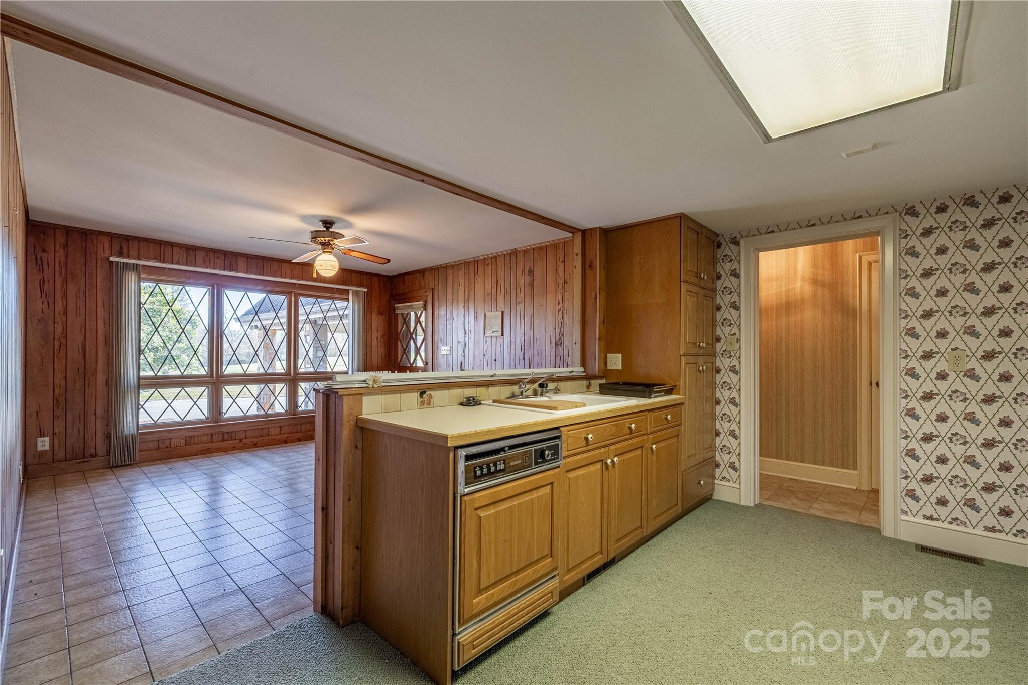 2505 Morganton Boulevard SW — Lenoir