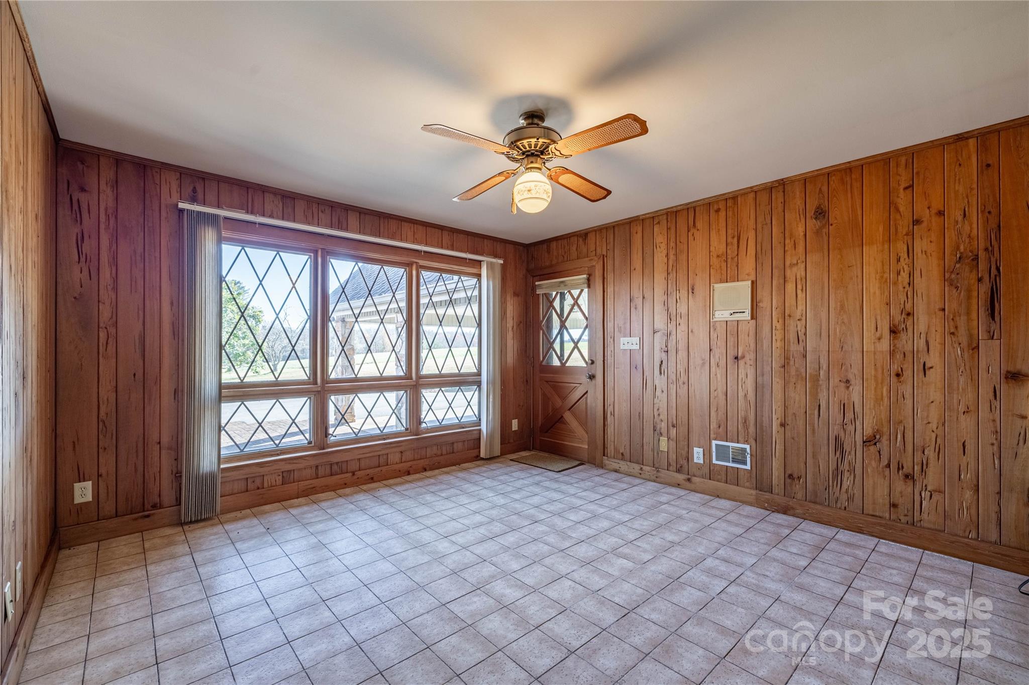 2505 Morganton Boulevard SW — Lenoir