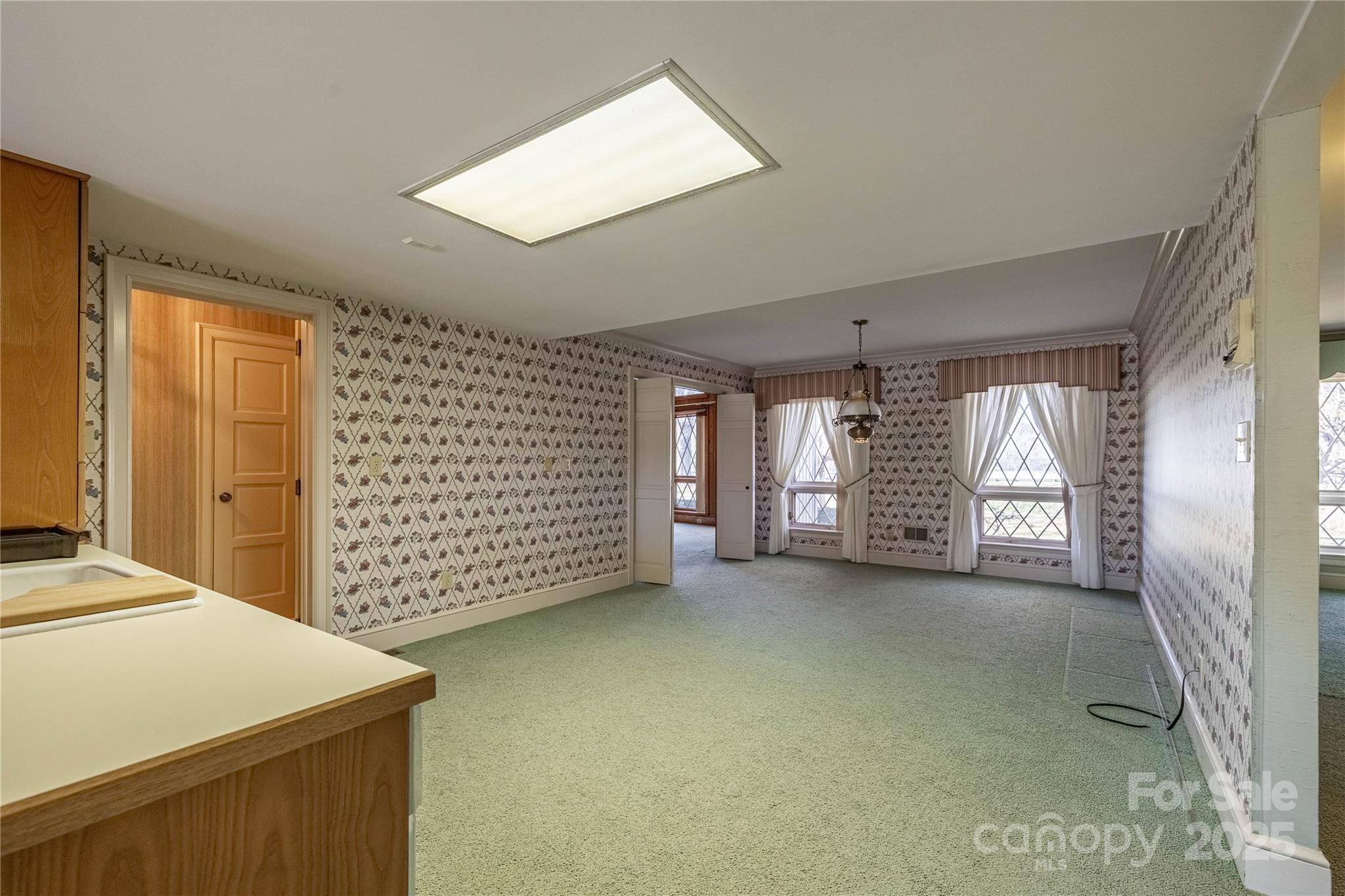 2505 Morganton Boulevard SW — Lenoir