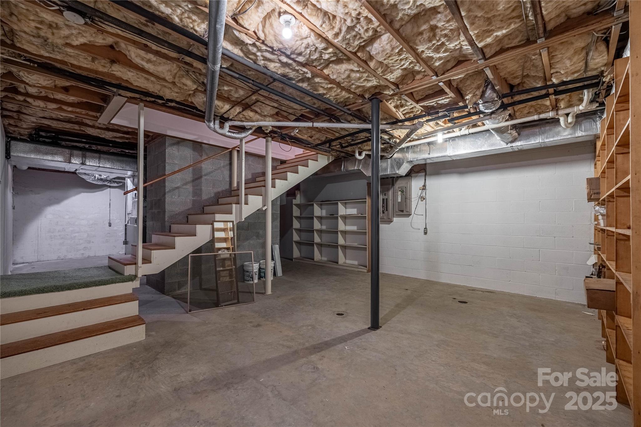 2505 Morganton Boulevard SW — Lenoir