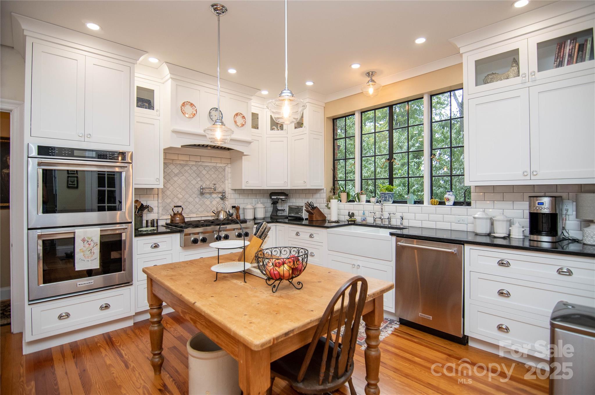 1220 N Piedmont Avenue — Kings Mountain