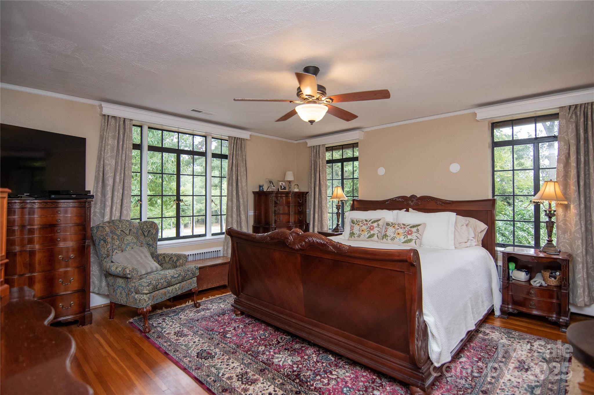 1220 N Piedmont Avenue — Kings Mountain