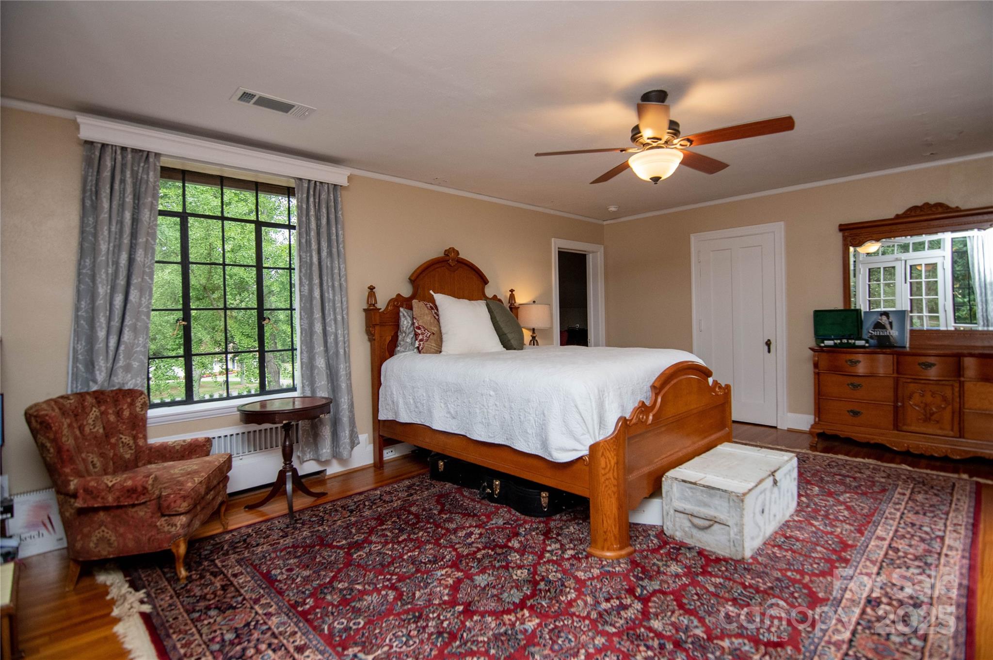 1220 N Piedmont Avenue — Kings Mountain
