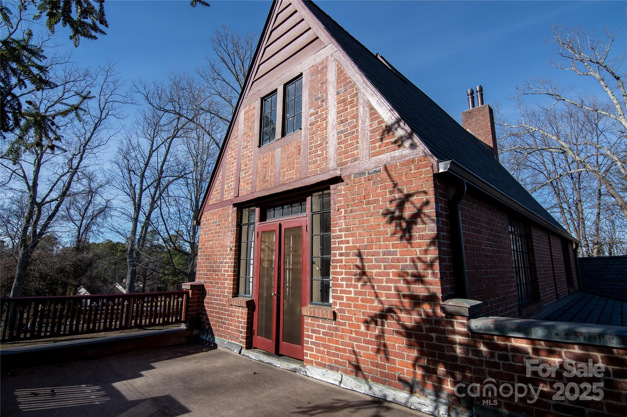 1220 N Piedmont Avenue — Kings Mountain