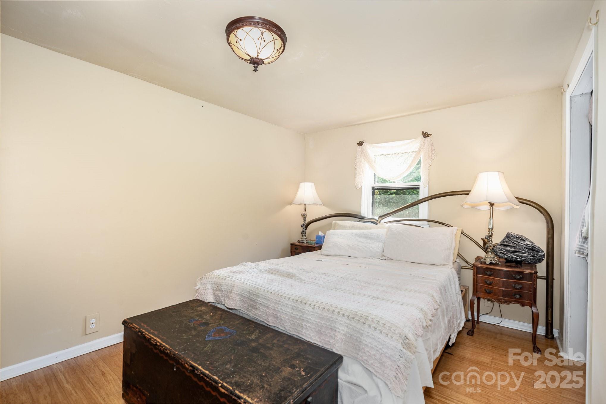 4124 Oakwood Road — Charlotte