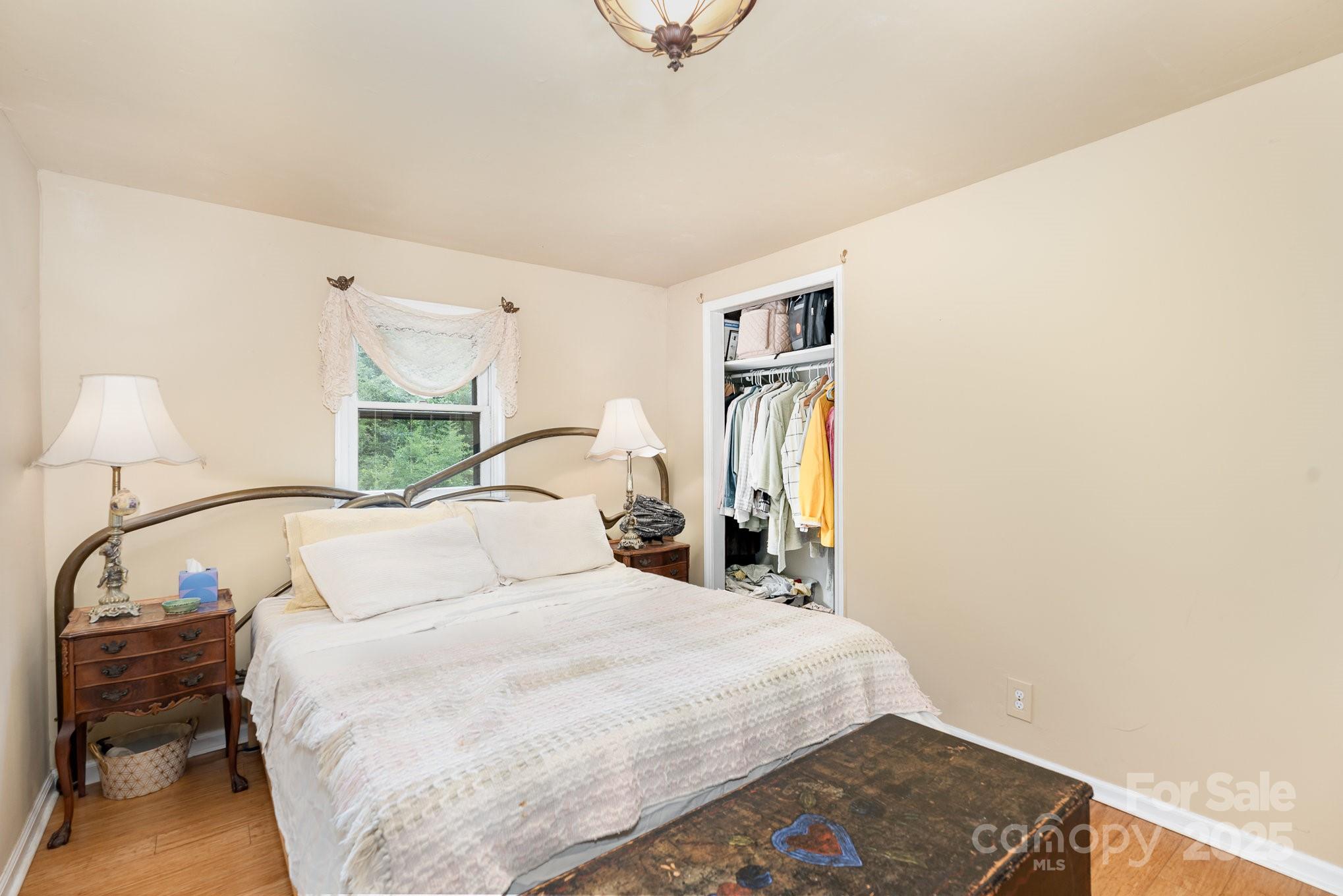4124 Oakwood Road — Charlotte