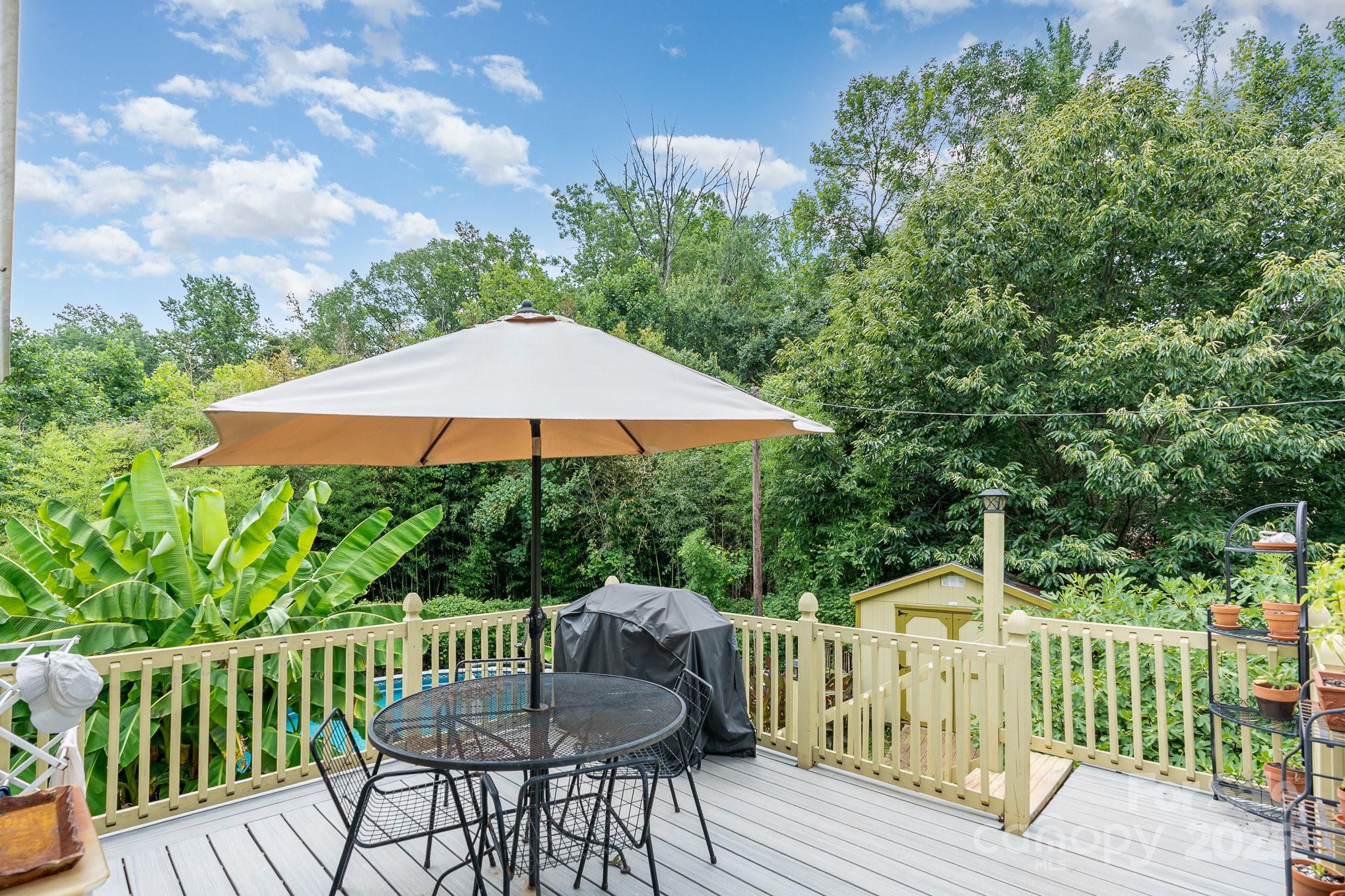 4124 Oakwood Road — Charlotte