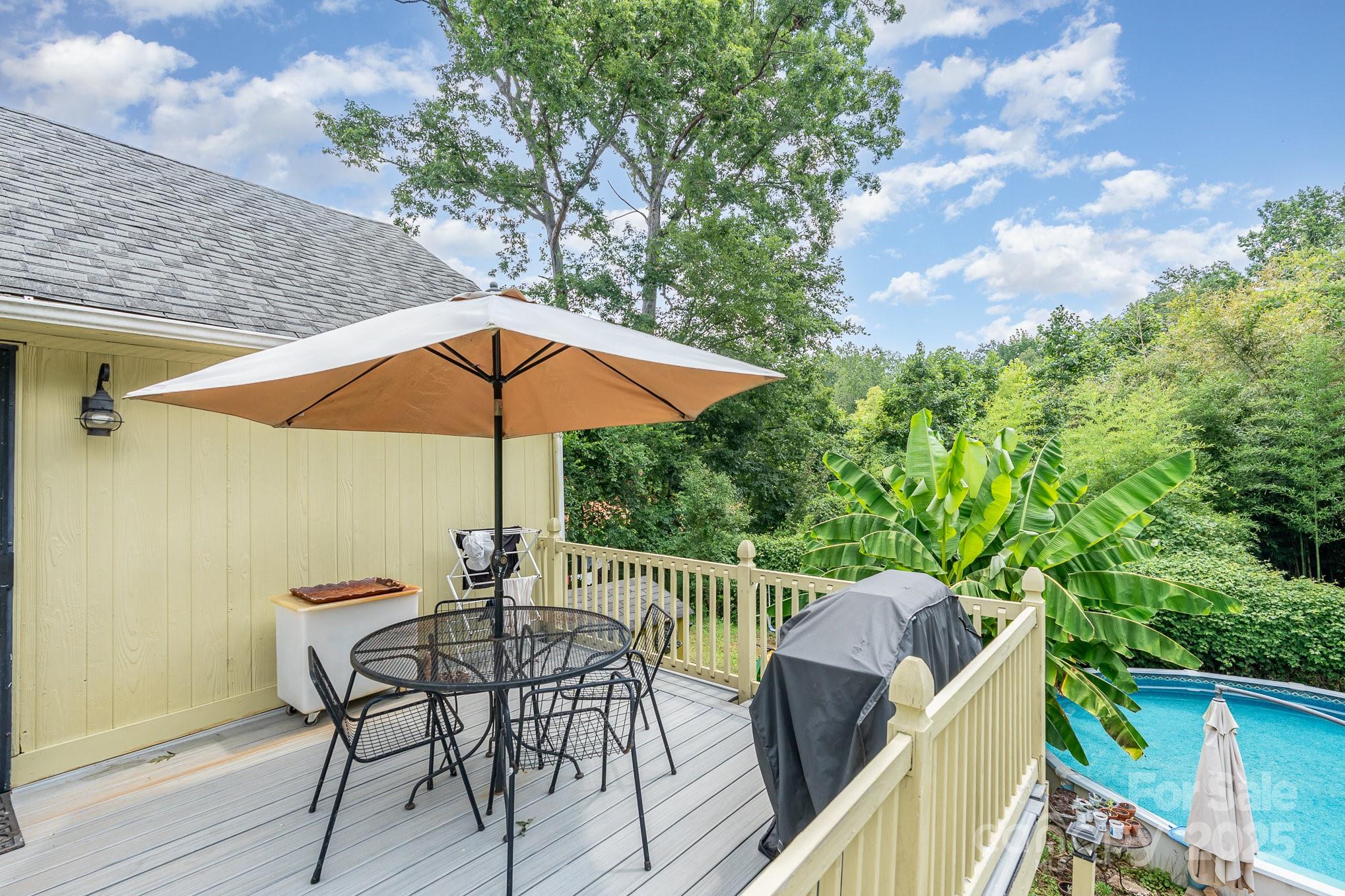 4124 Oakwood Road — Charlotte