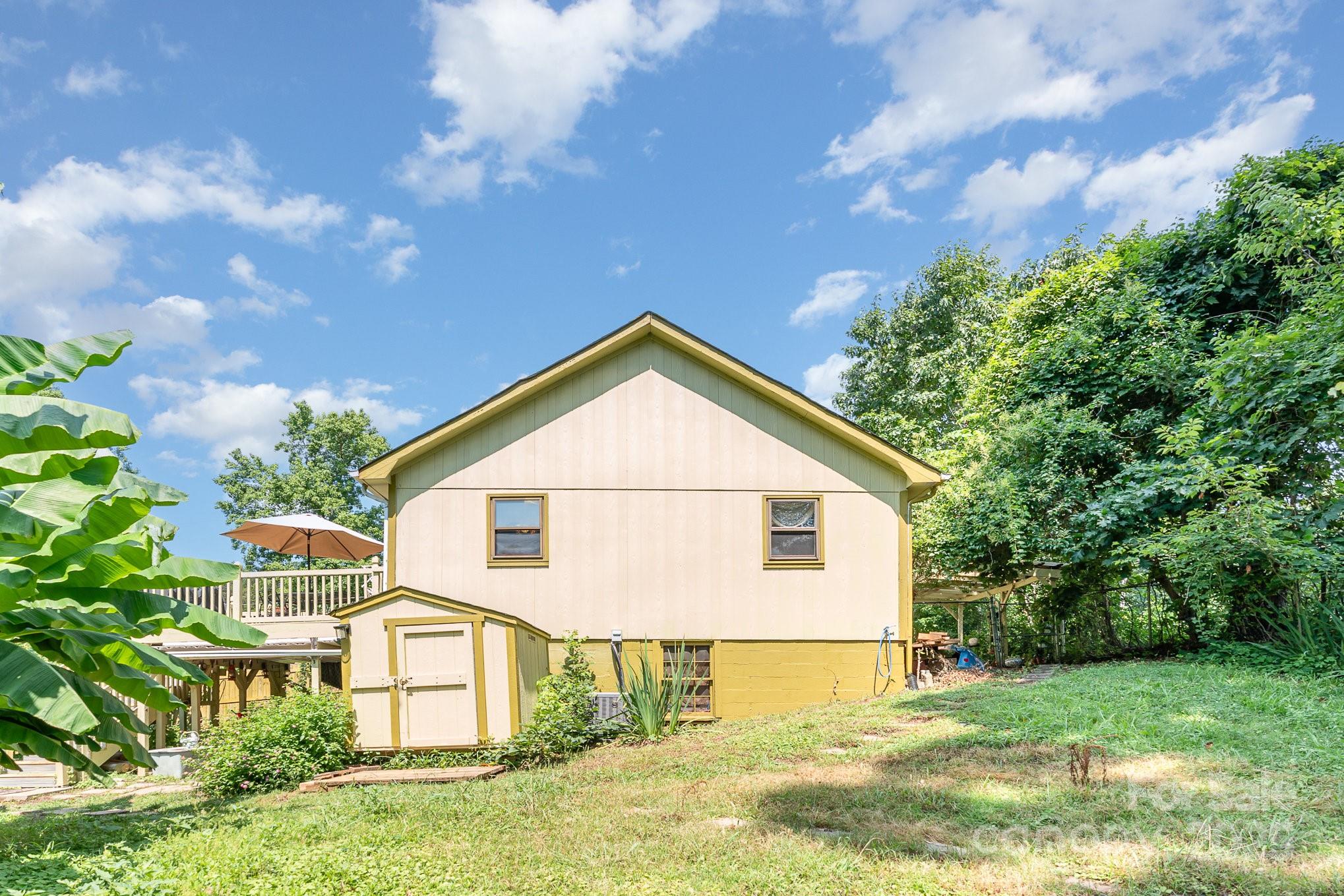 4124 Oakwood Road — Charlotte