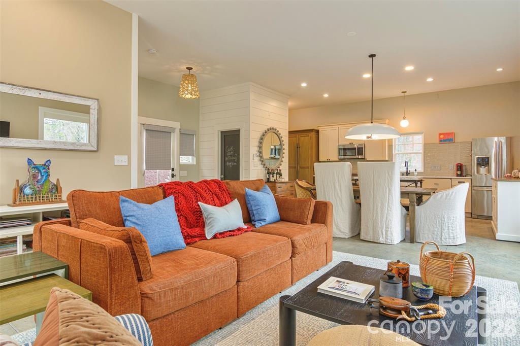 195 Jordan Street — Hendersonville