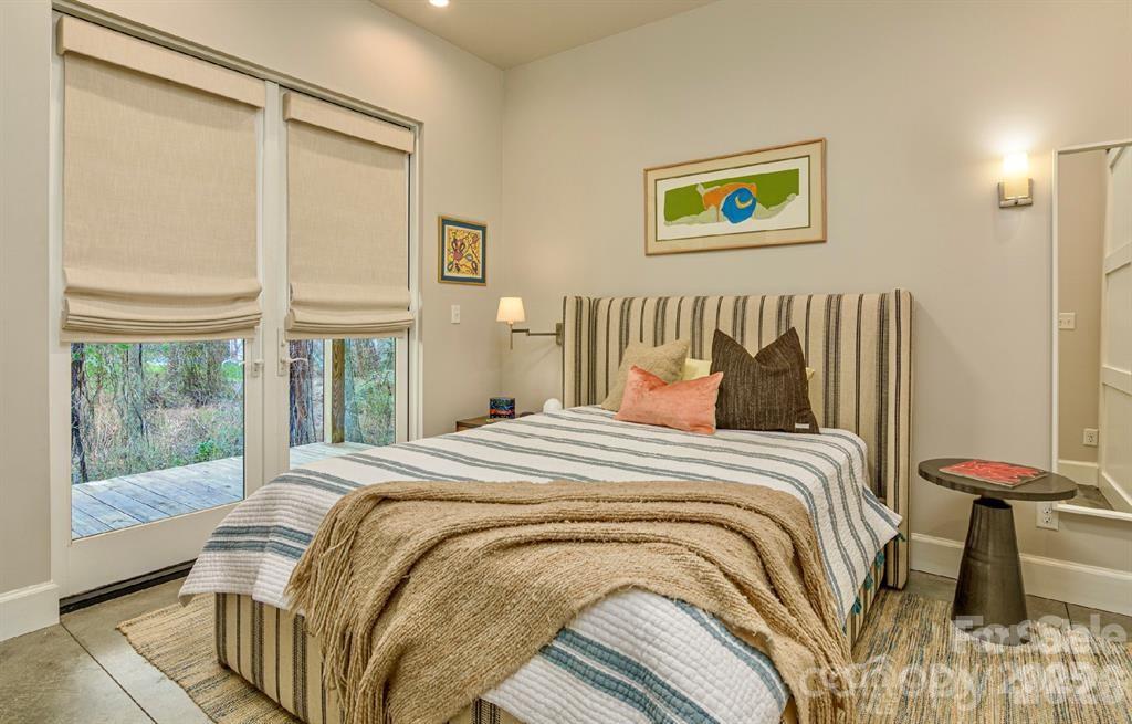 195 Jordan Street — Hendersonville
