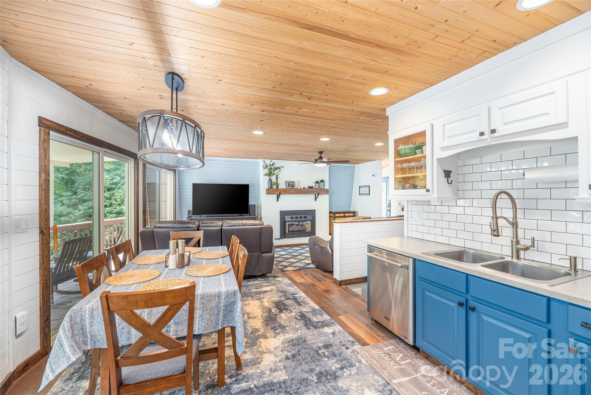 477 Locust Drive — Maggie Valley