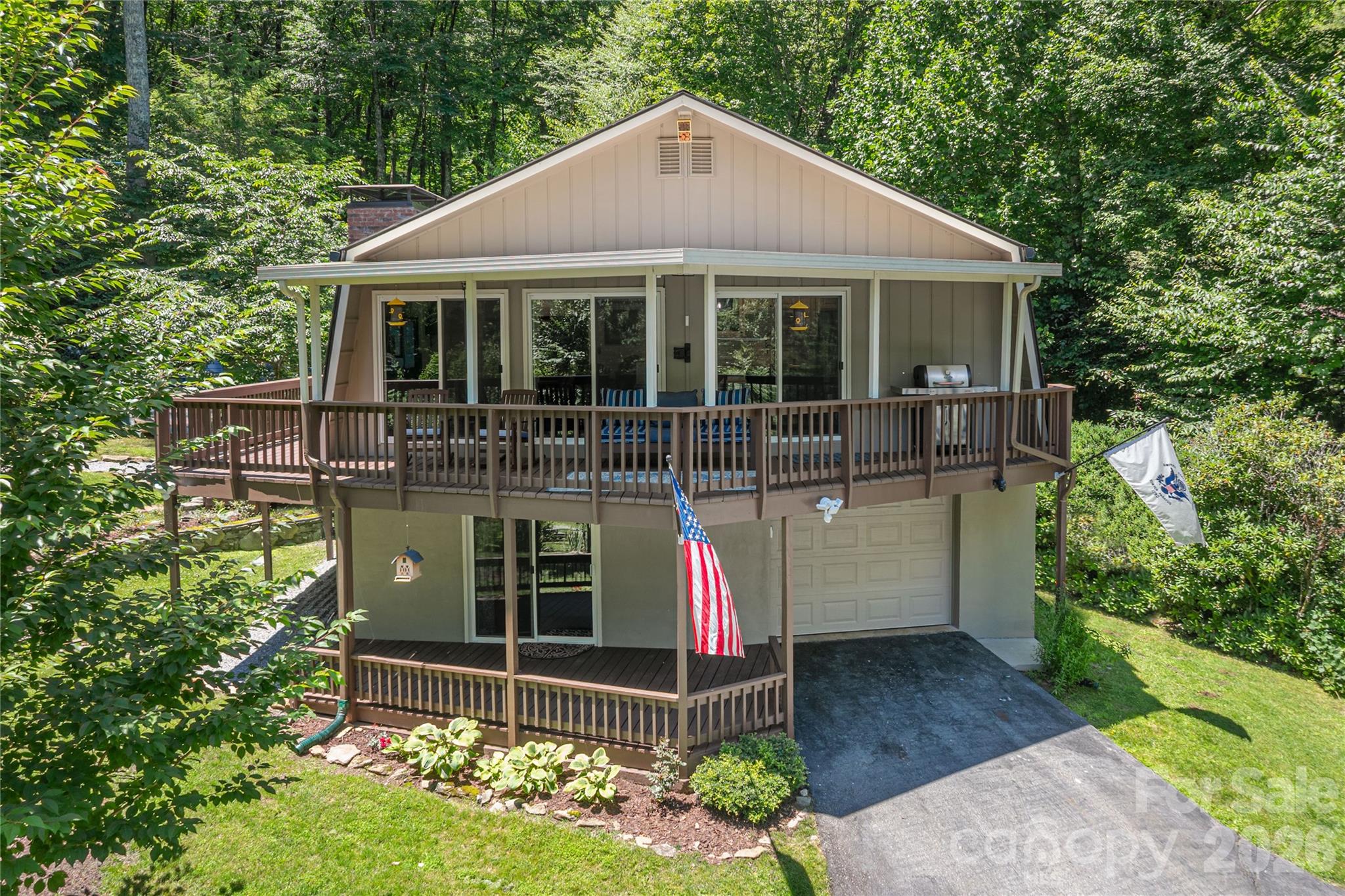 477 Locust Drive — Maggie Valley