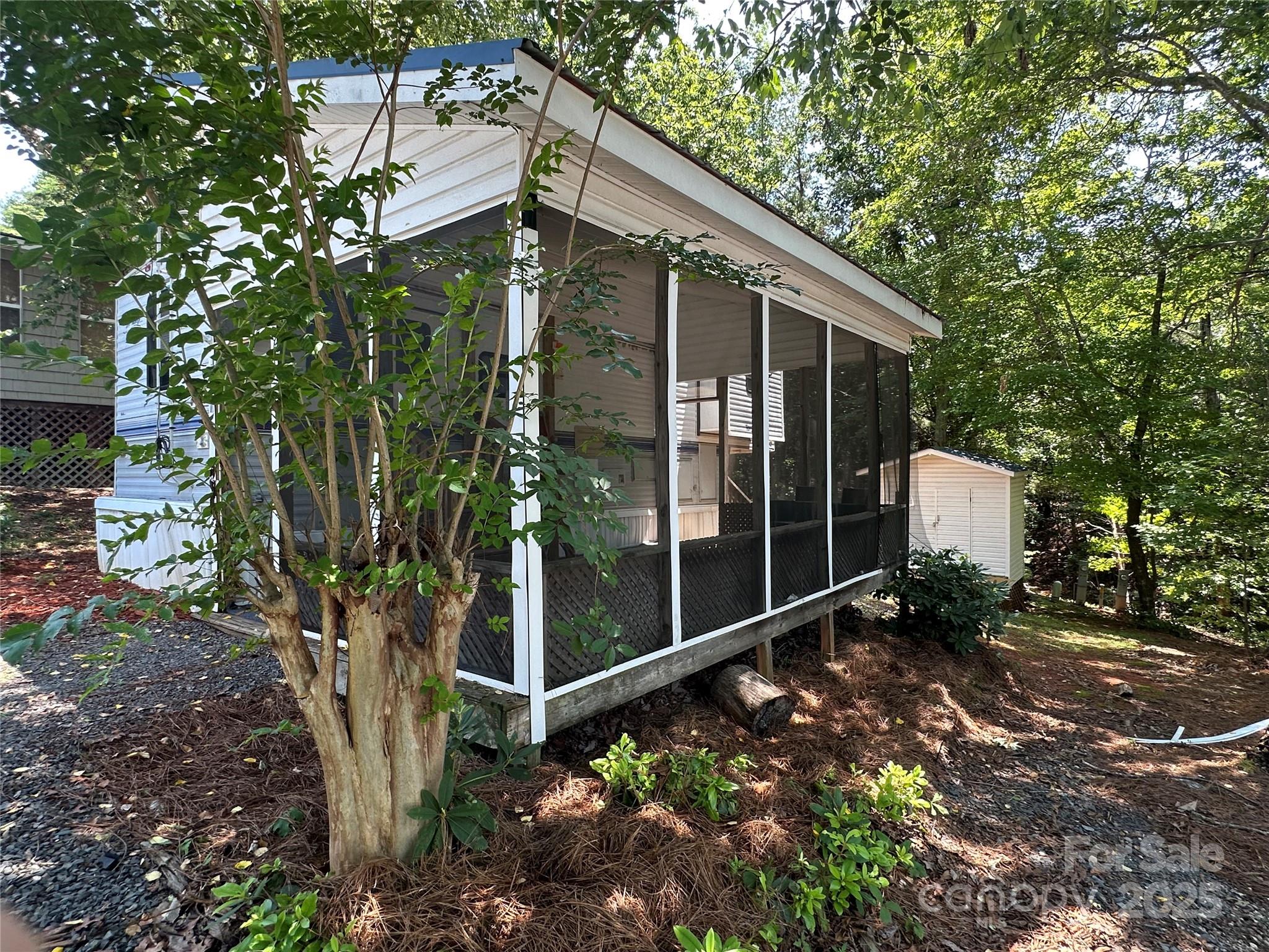 111 Deerfield Drive — New London