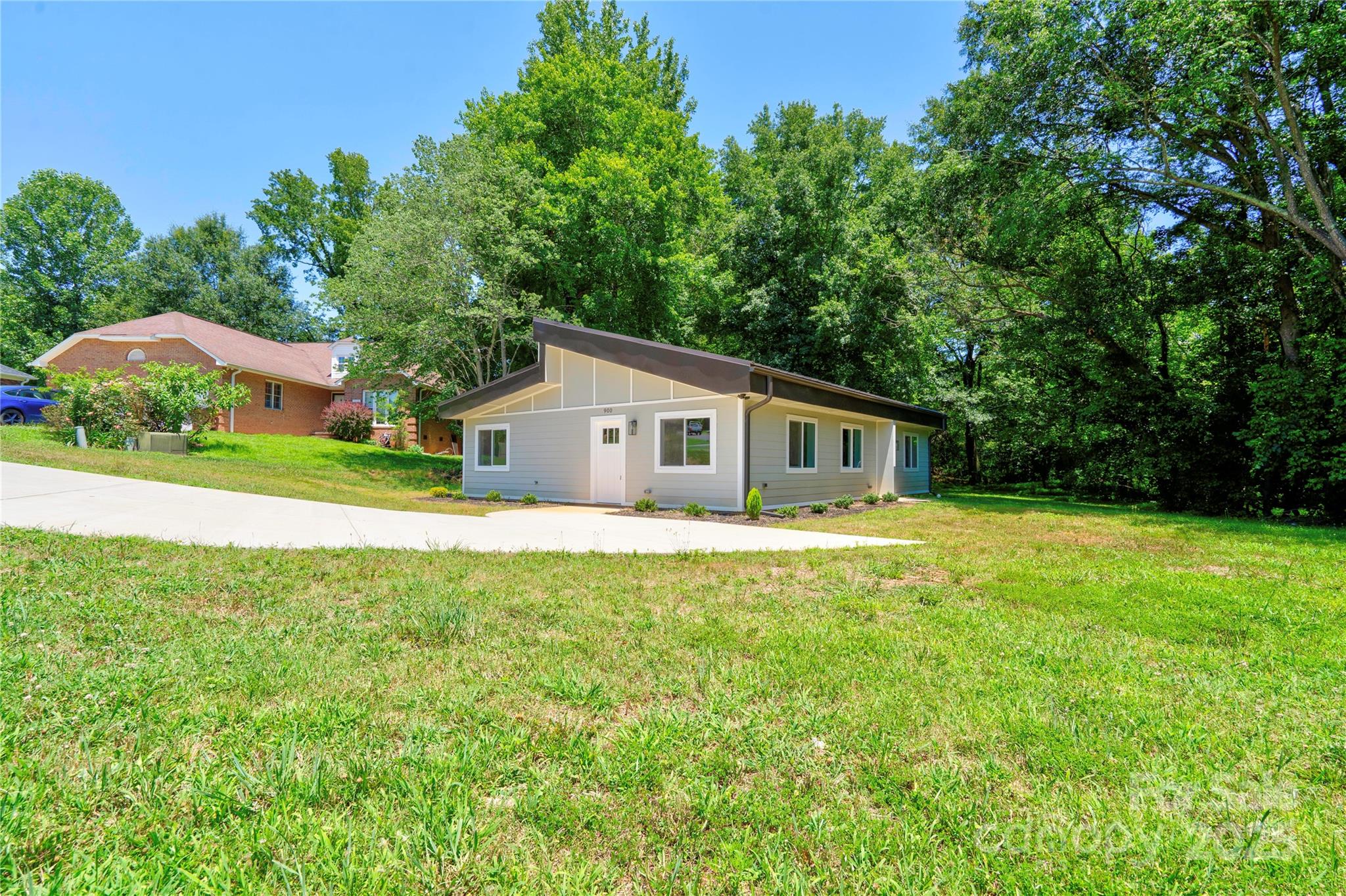 900 Linney Lane — Shelby