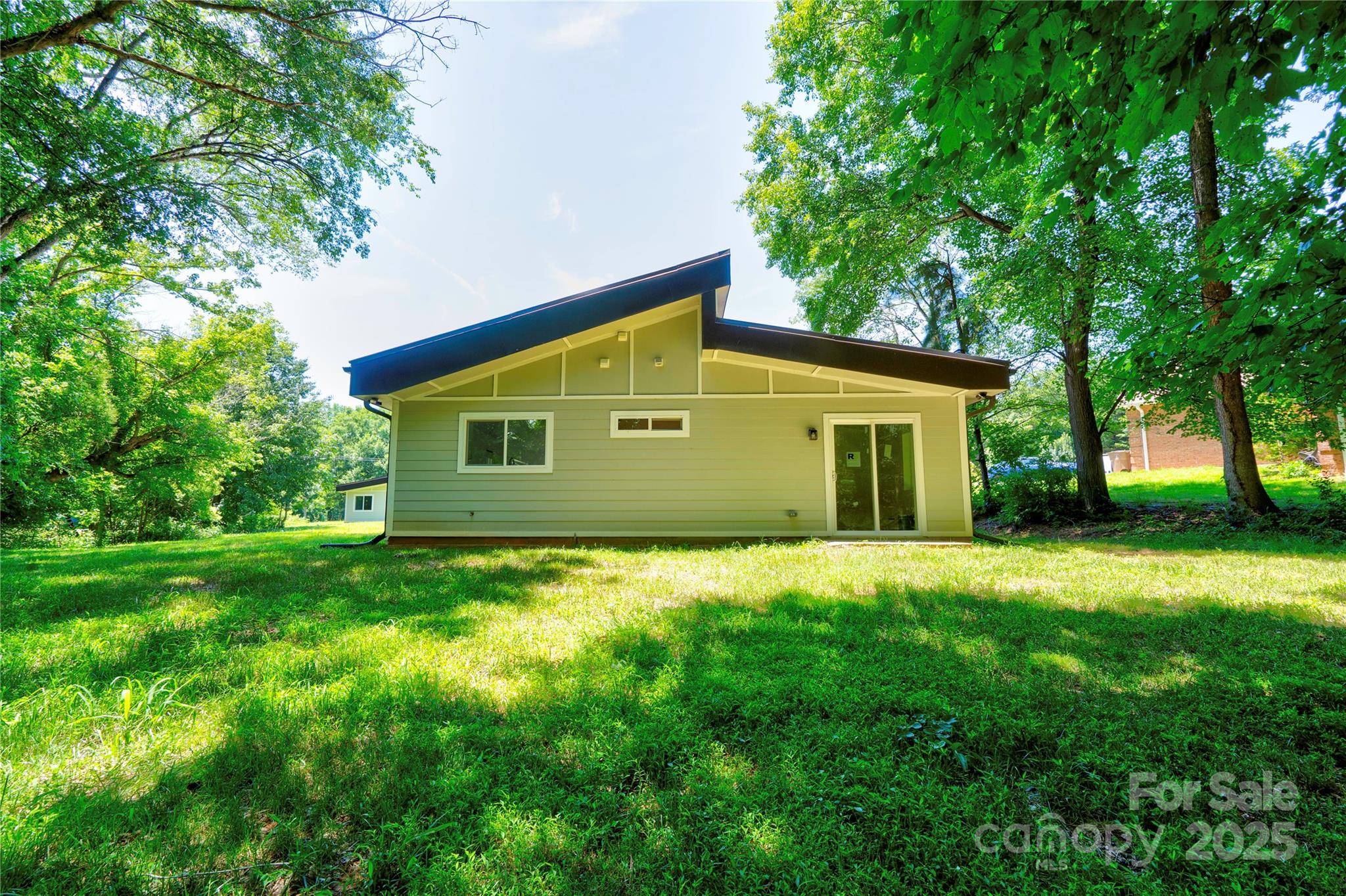 900 Linney Lane — Shelby