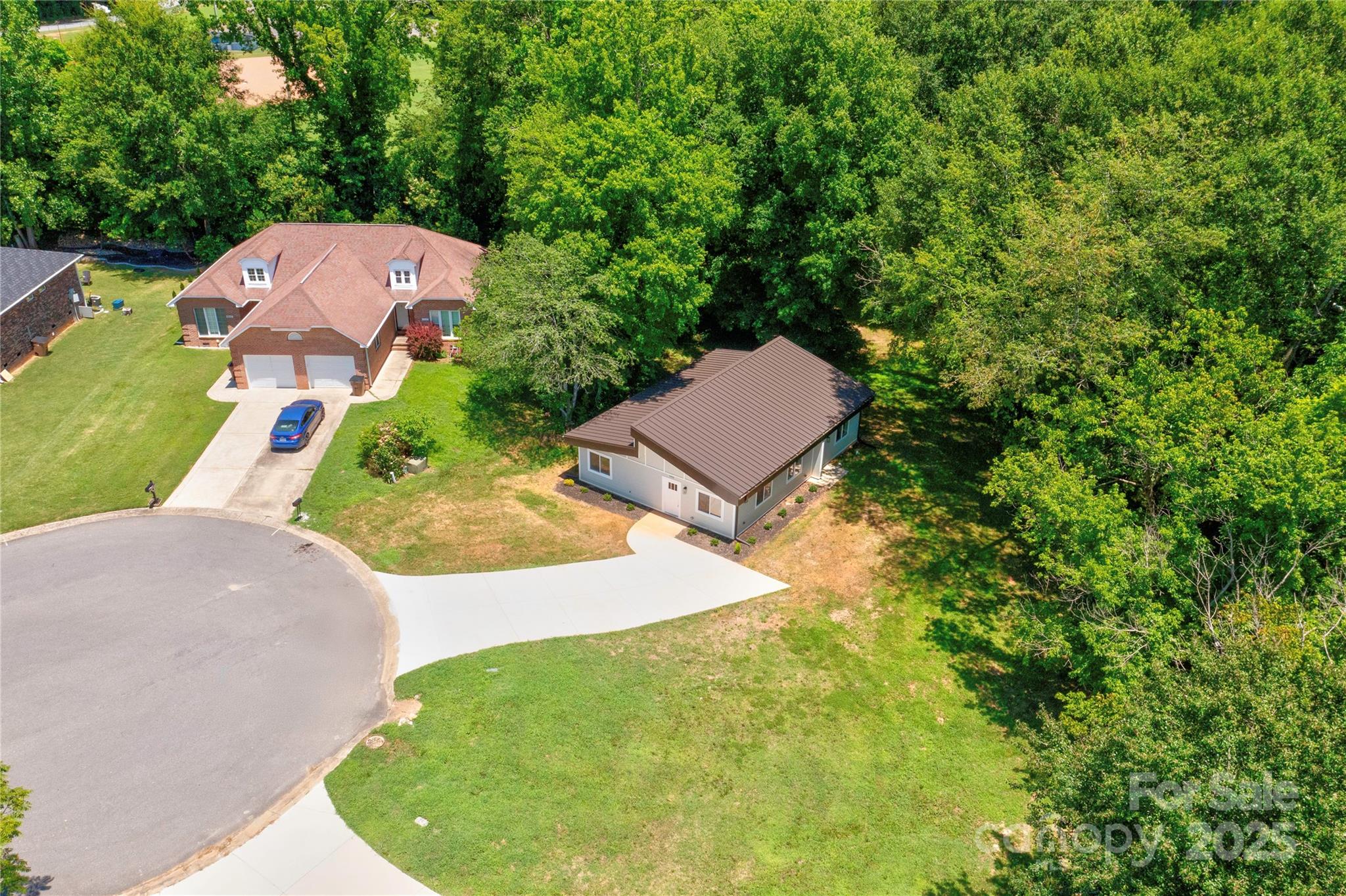 900 Linney Lane — Shelby