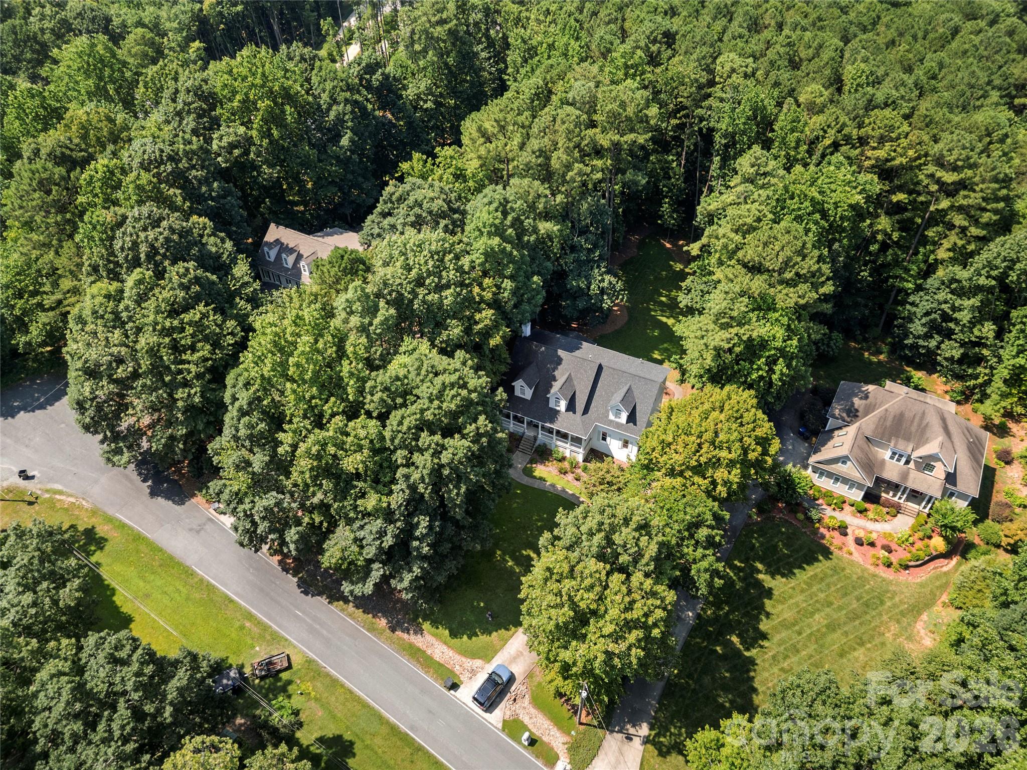 480 Robinson Road — Mooresville