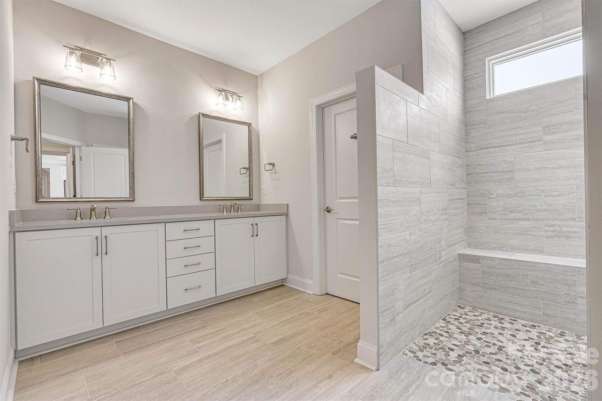 243 Alenda Lux Circle — Mooresville