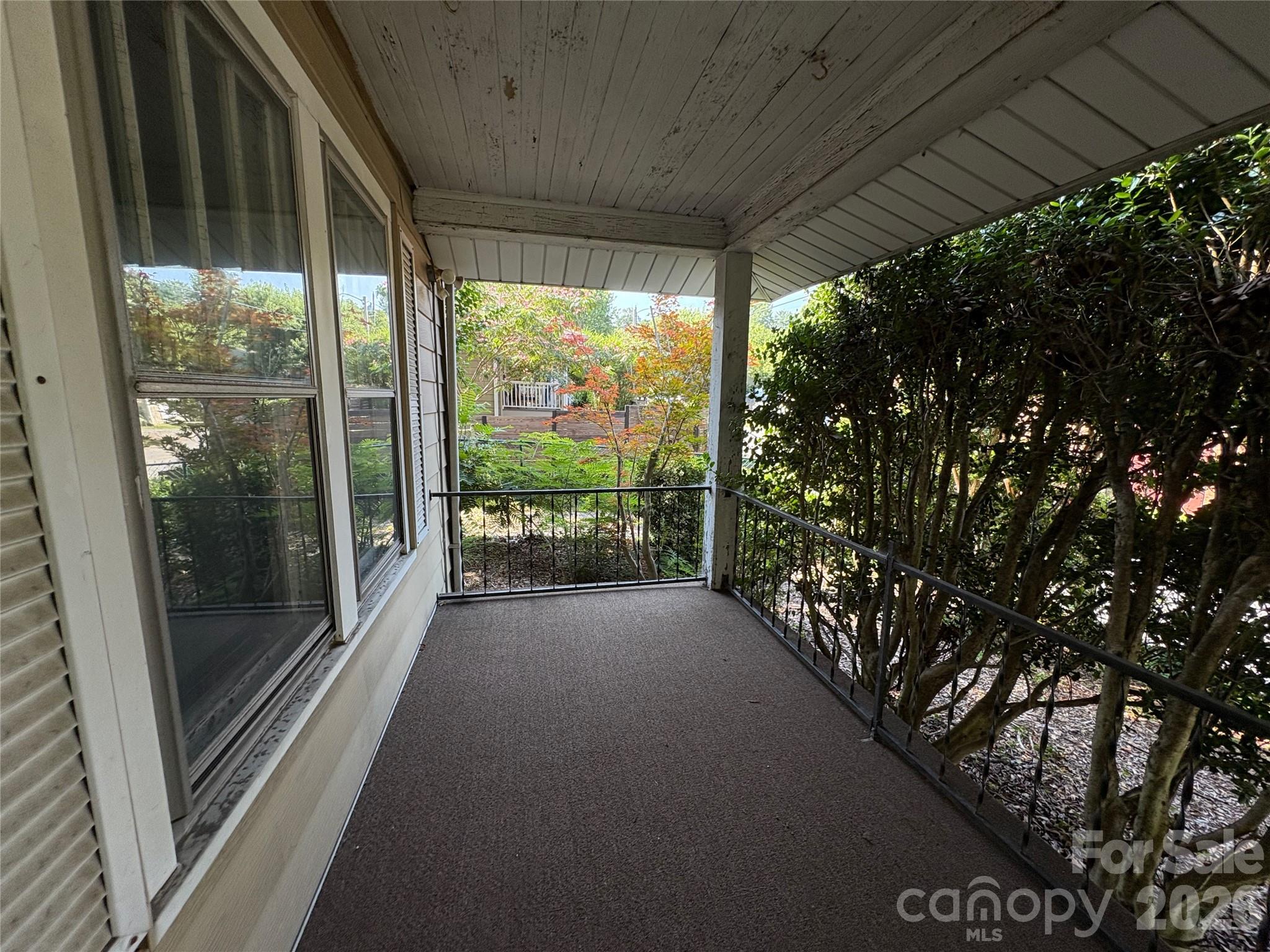 40 Brownwood Avenue — Asheville