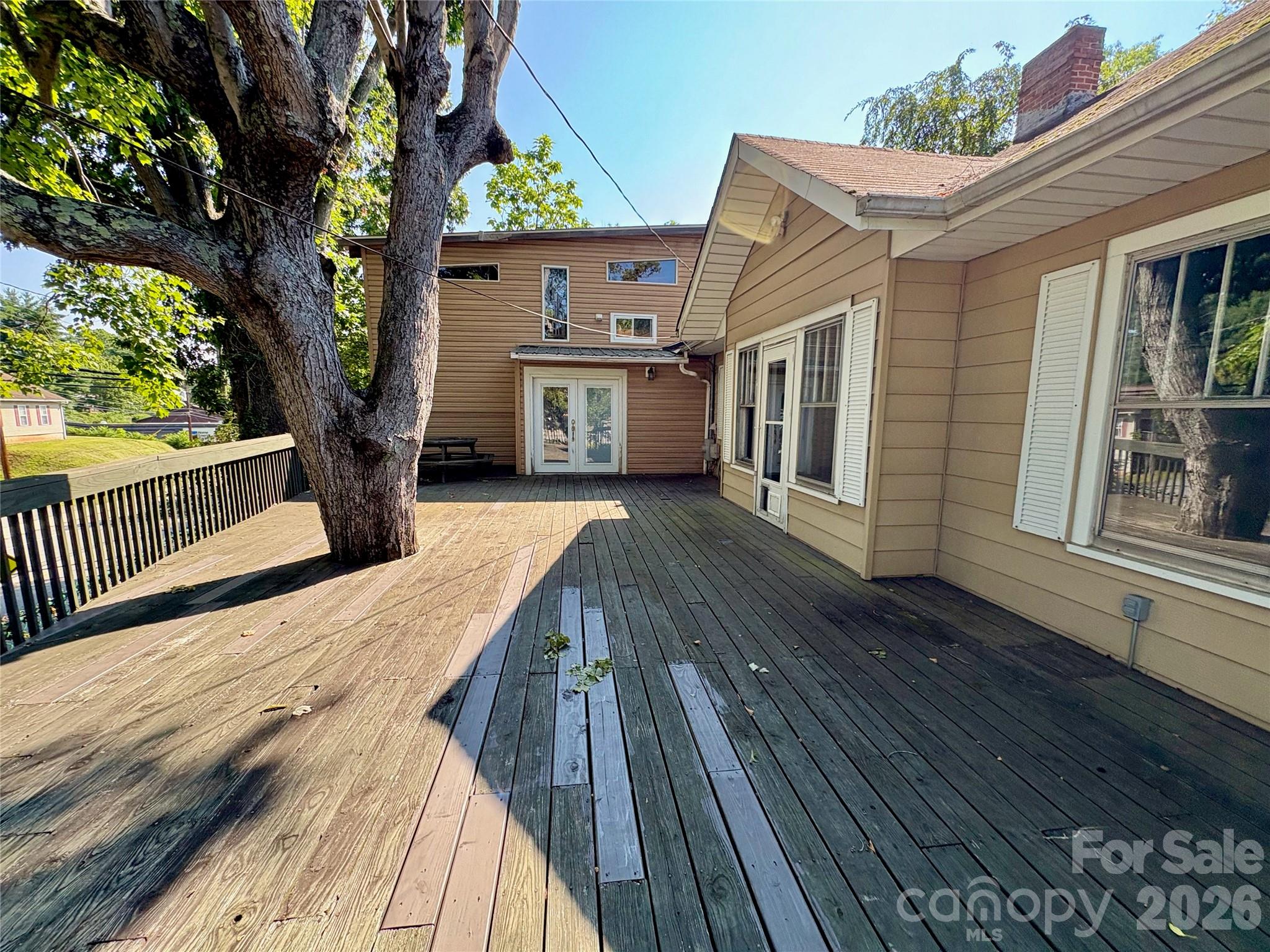 40 Brownwood Avenue — Asheville