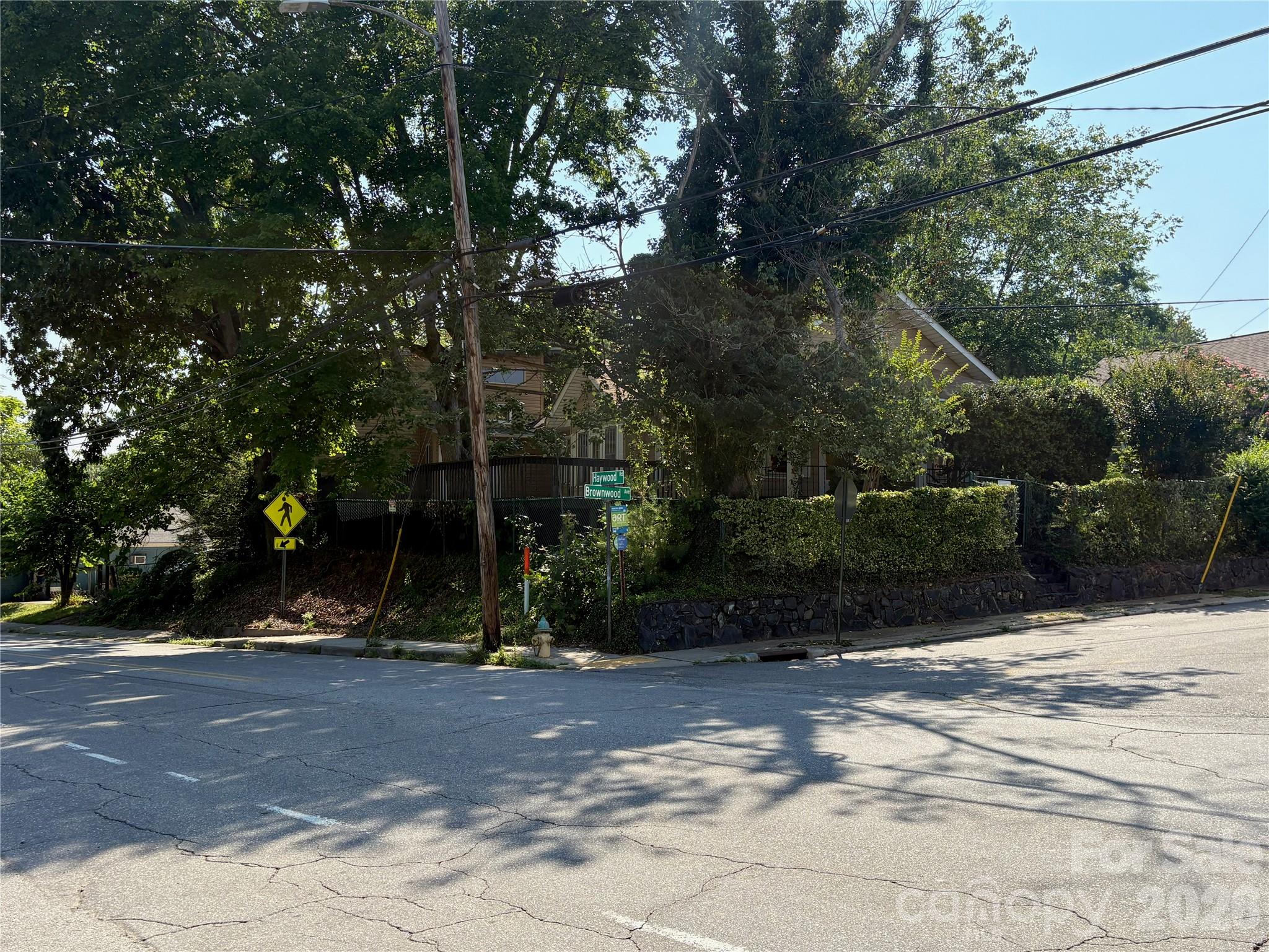 40 Brownwood Avenue — Asheville
