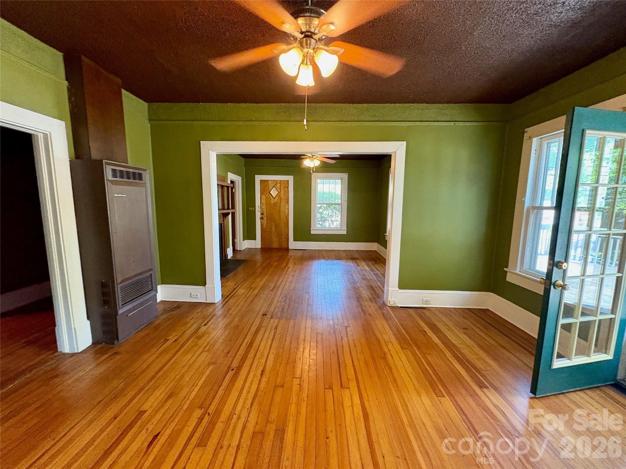 40 Brownwood Avenue — Asheville