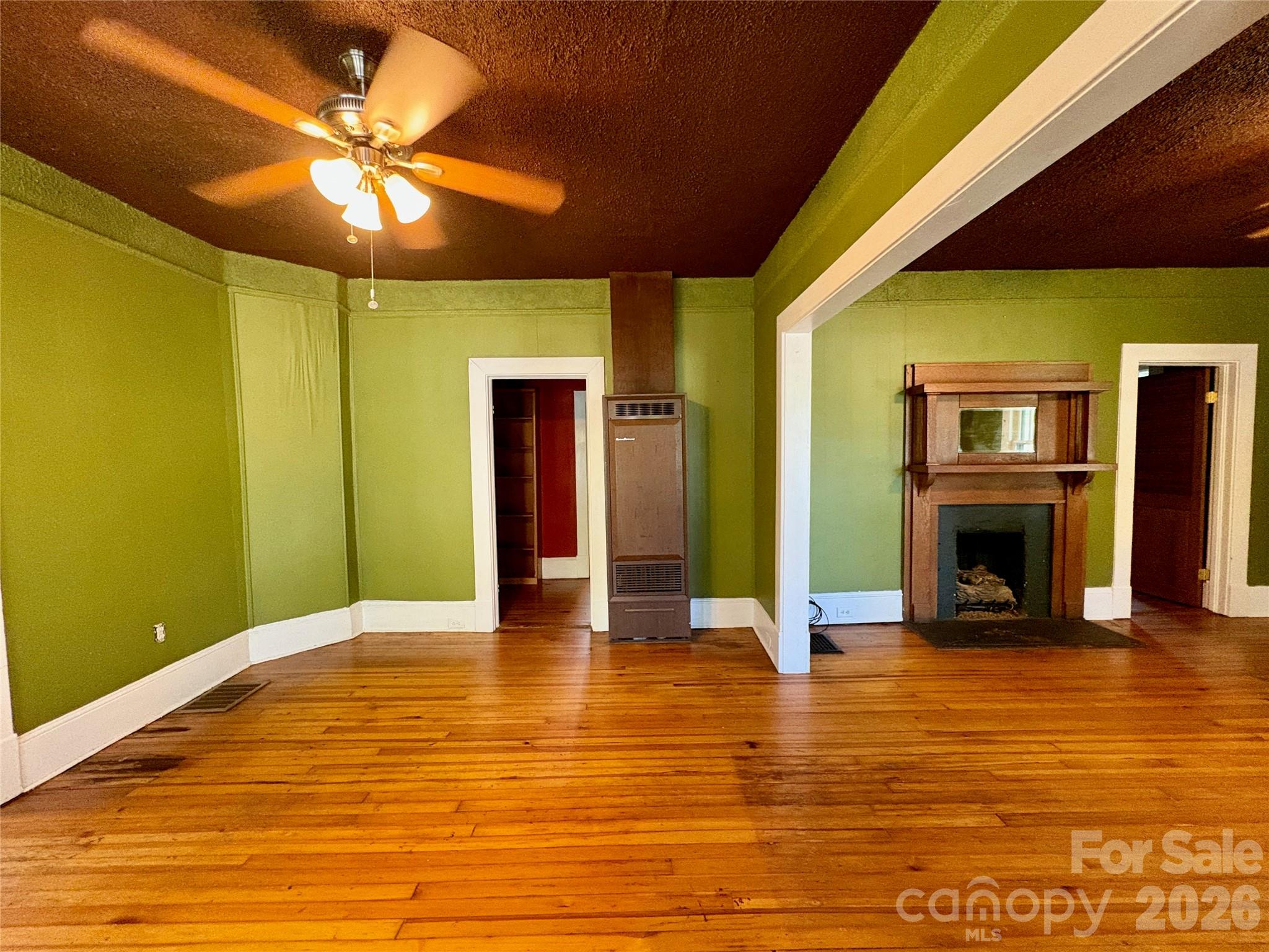 40 Brownwood Avenue — Asheville