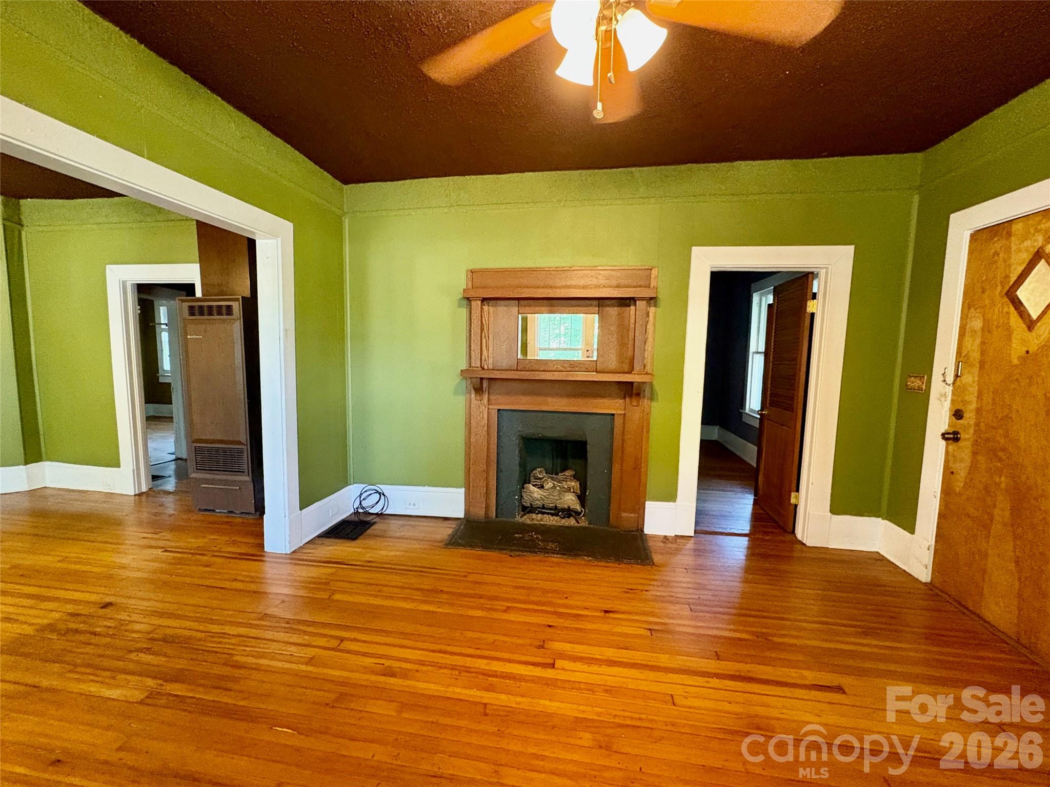 40 Brownwood Avenue — Asheville