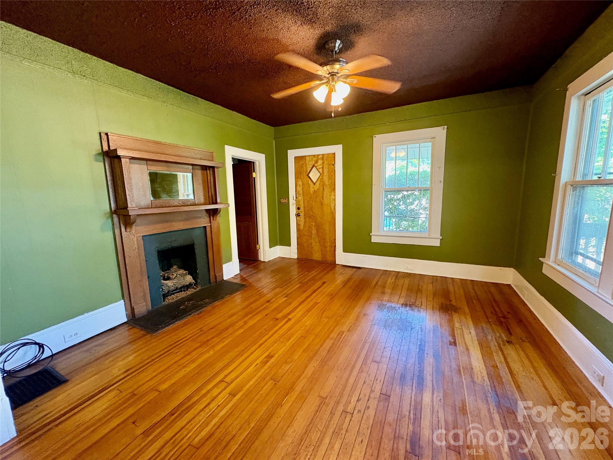 40 Brownwood Avenue — Asheville