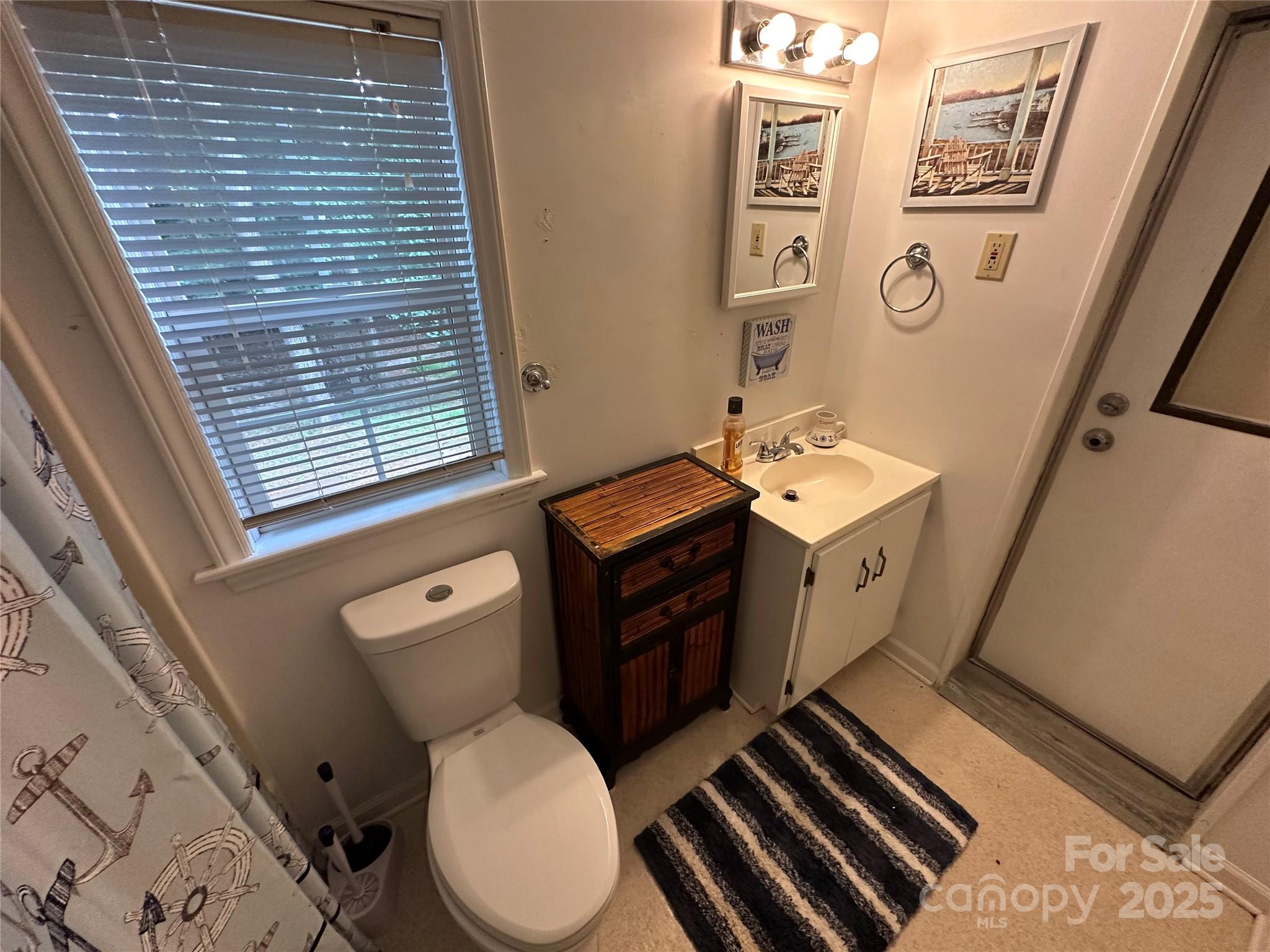 105 Marina Lane — New London