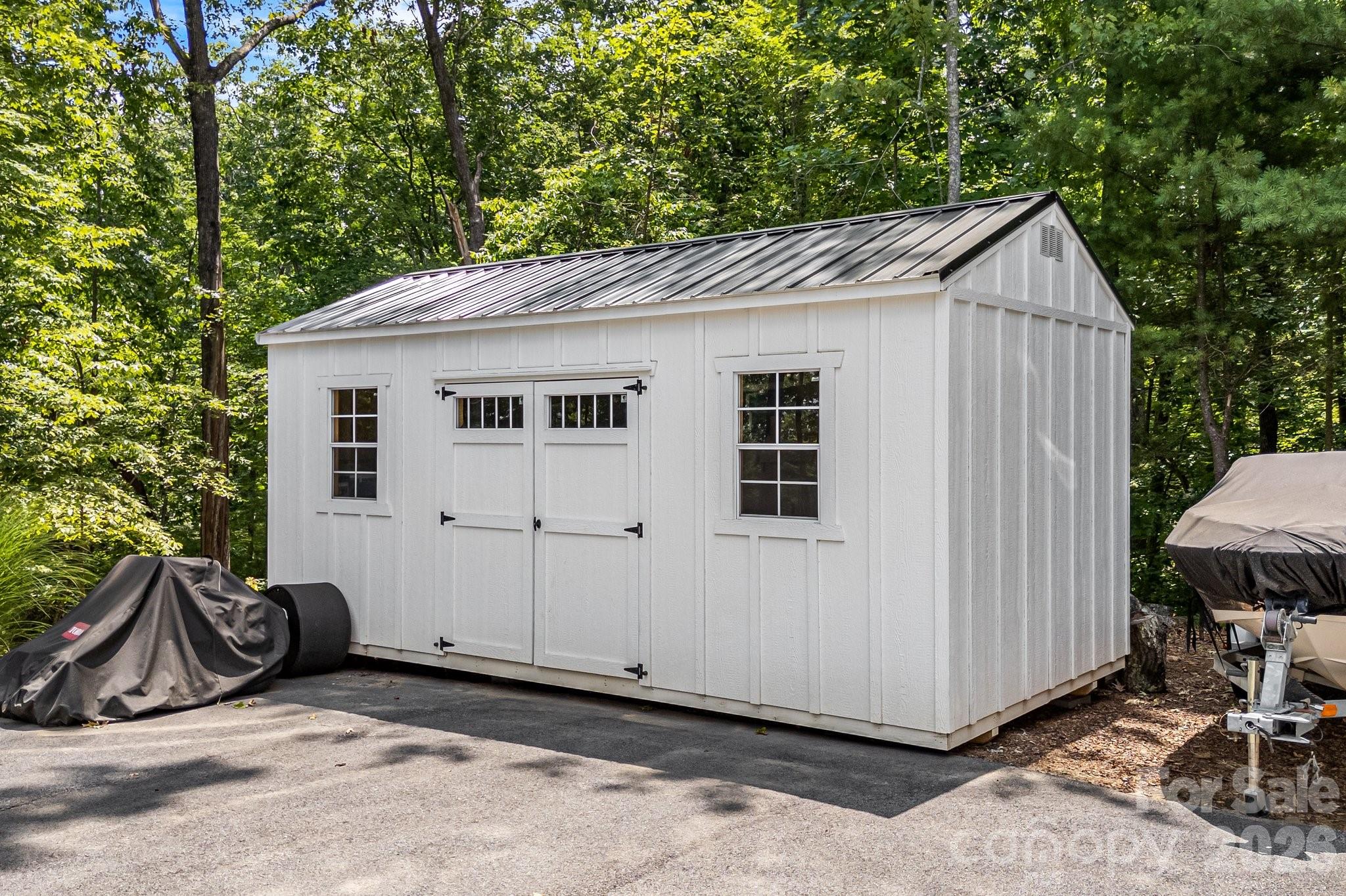 70 Jp Huggins Drive — Hendersonville