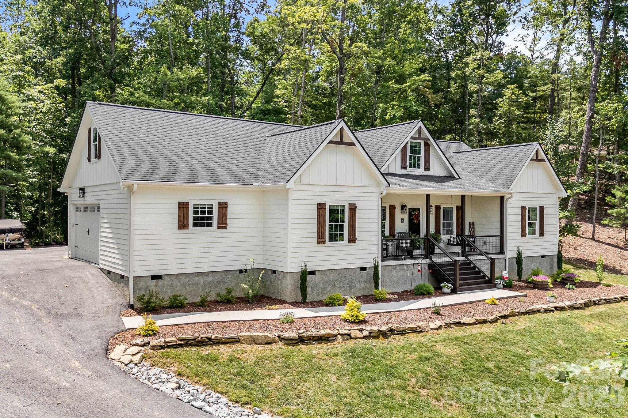 70 Jp Huggins Drive — Hendersonville