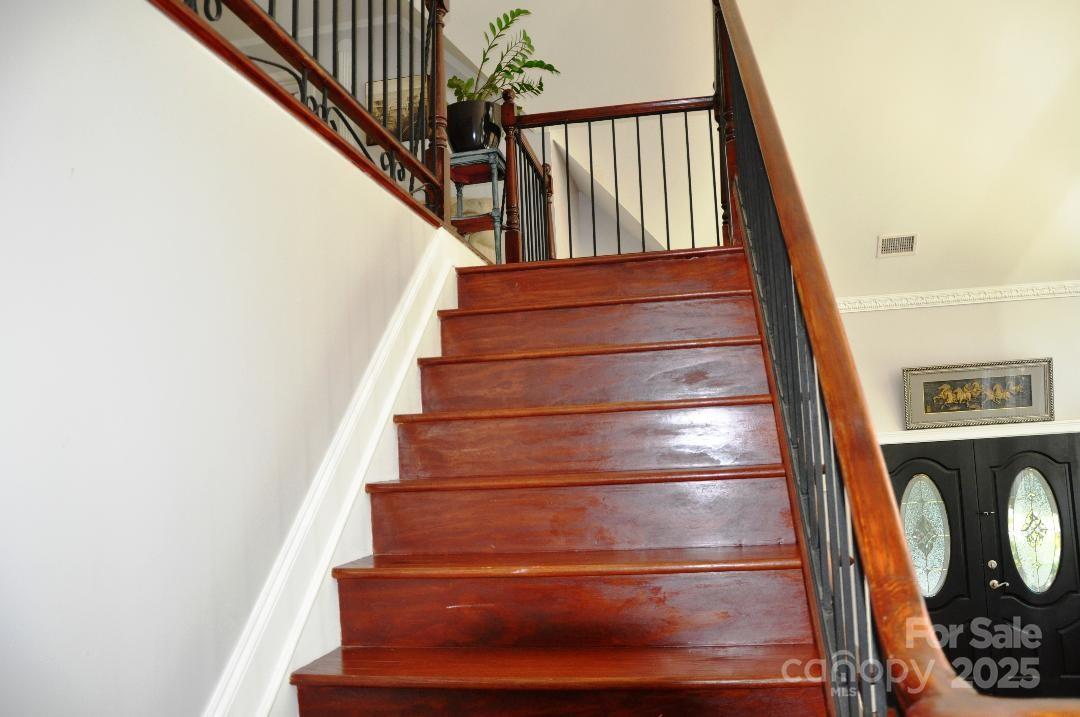 3645 Lake Bluff Drive — Sherrills Ford