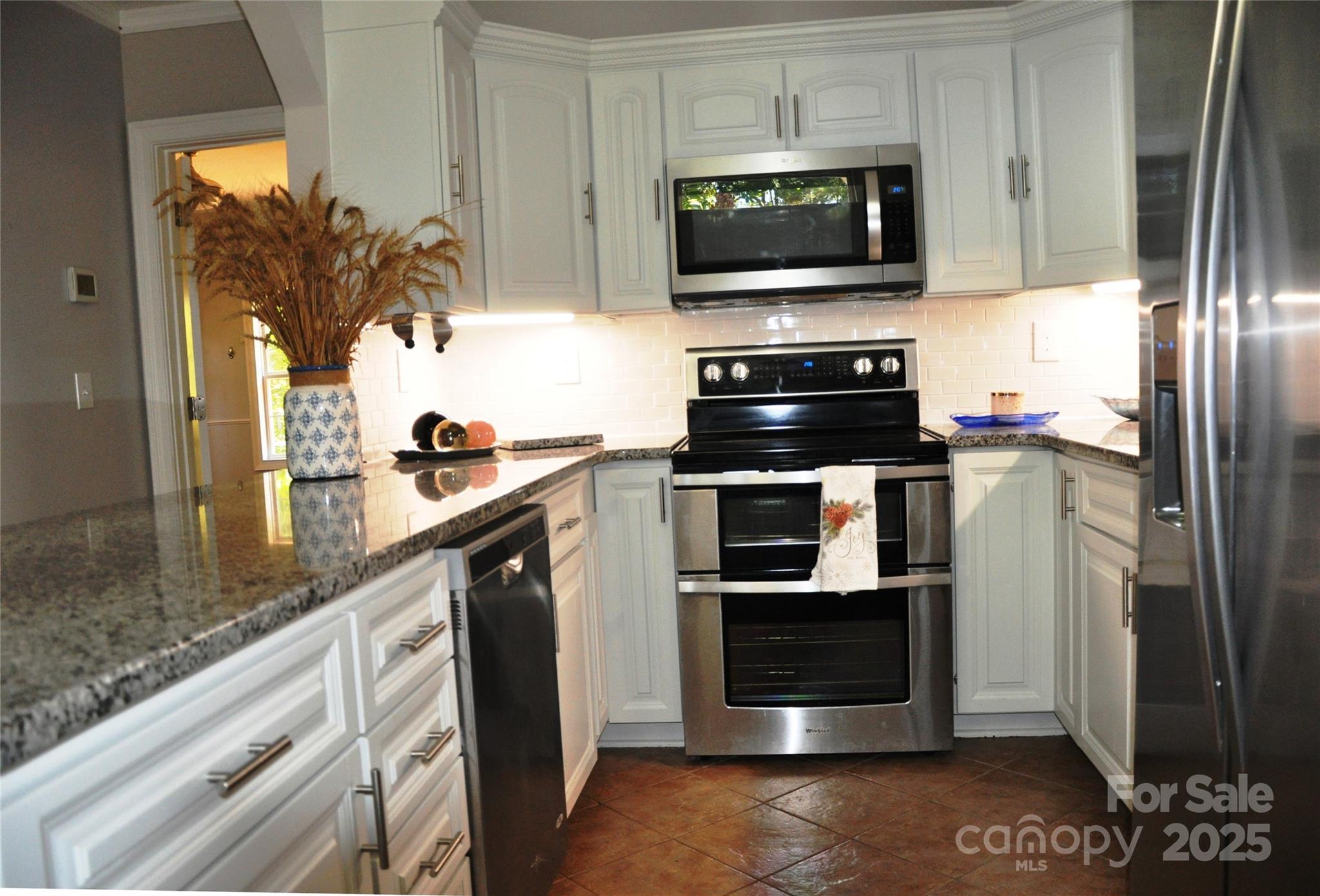 3645 Lake Bluff Drive — Sherrills Ford