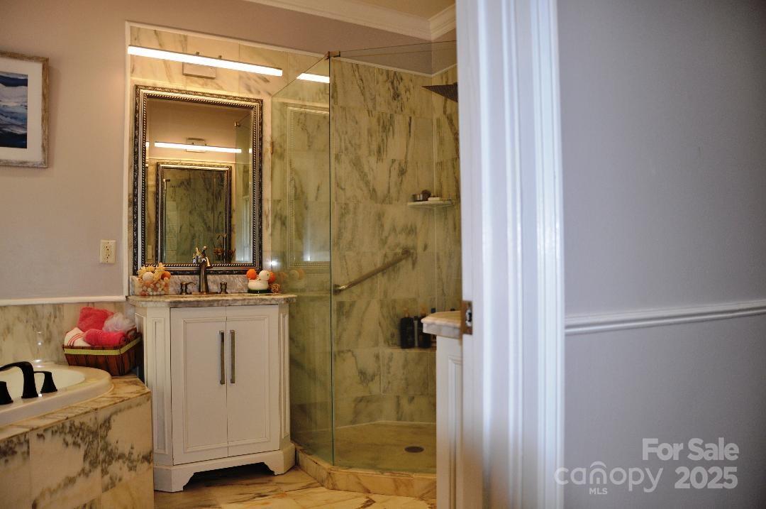 3645 Lake Bluff Drive — Sherrills Ford