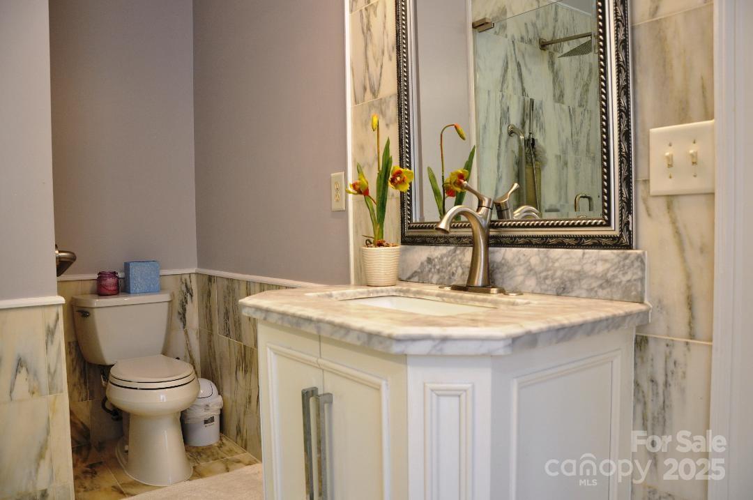 3645 Lake Bluff Drive — Sherrills Ford
