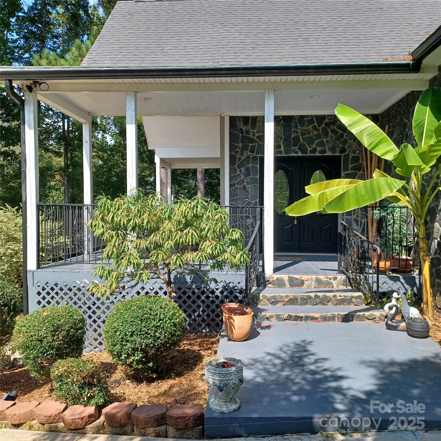 3645 Lake Bluff Drive — Sherrills Ford