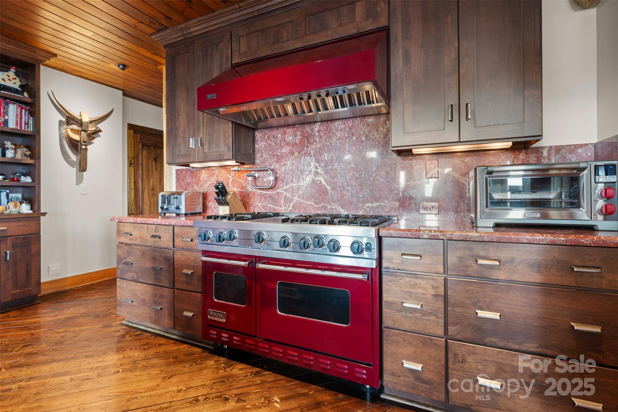 2910 Eagles Nest Trail — Banner Elk