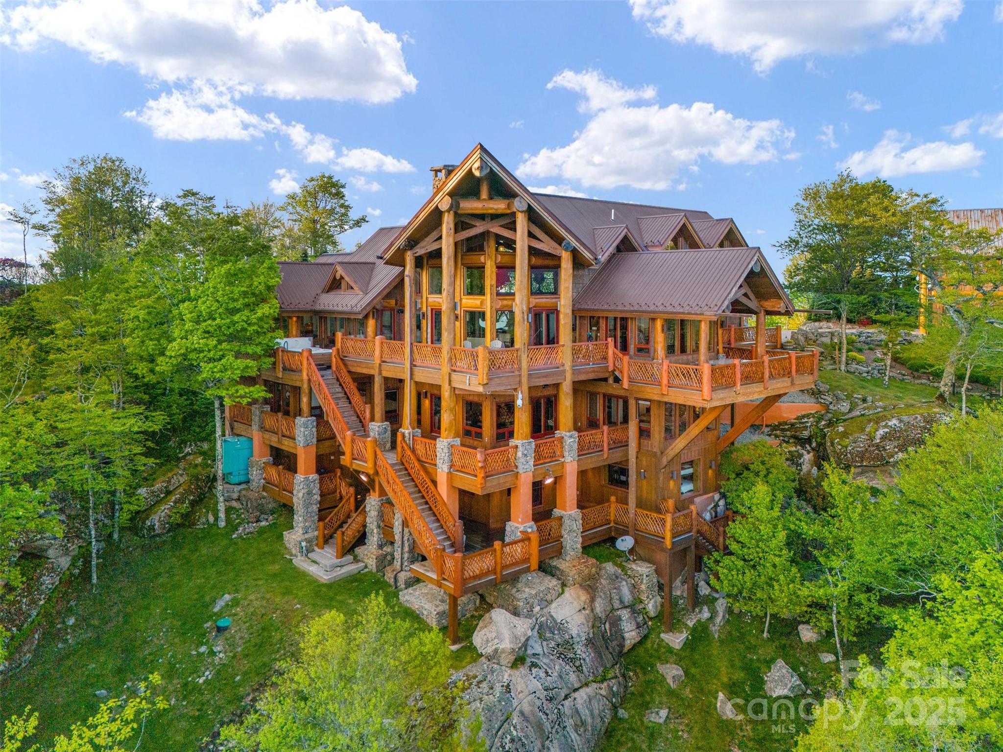 2910 Eagles Nest Trail — Banner Elk
