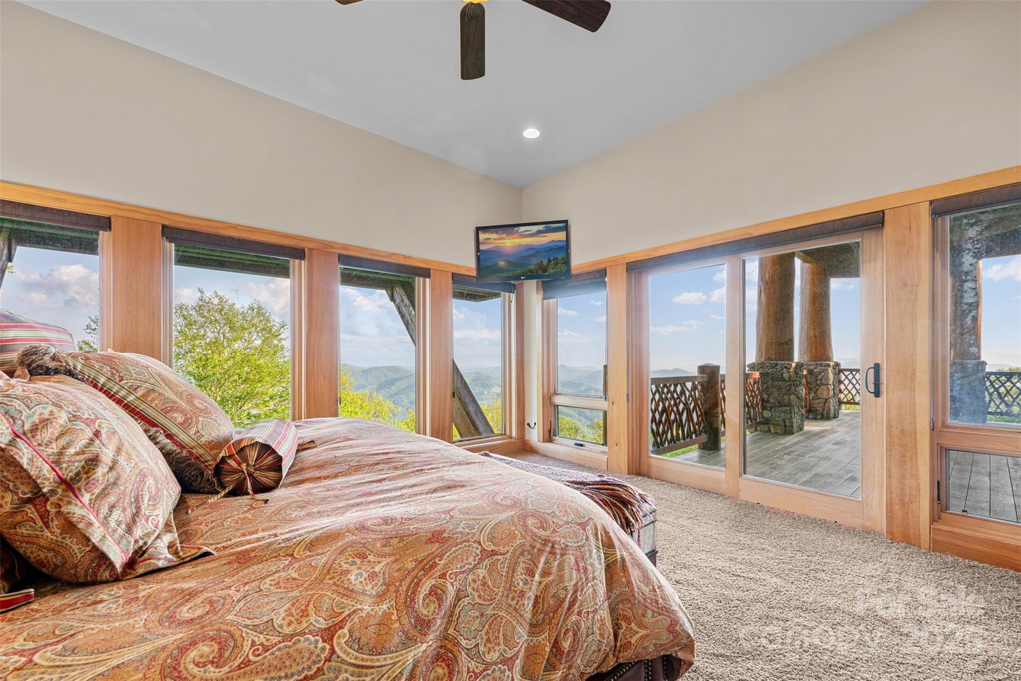 2910 Eagles Nest Trail — Banner Elk