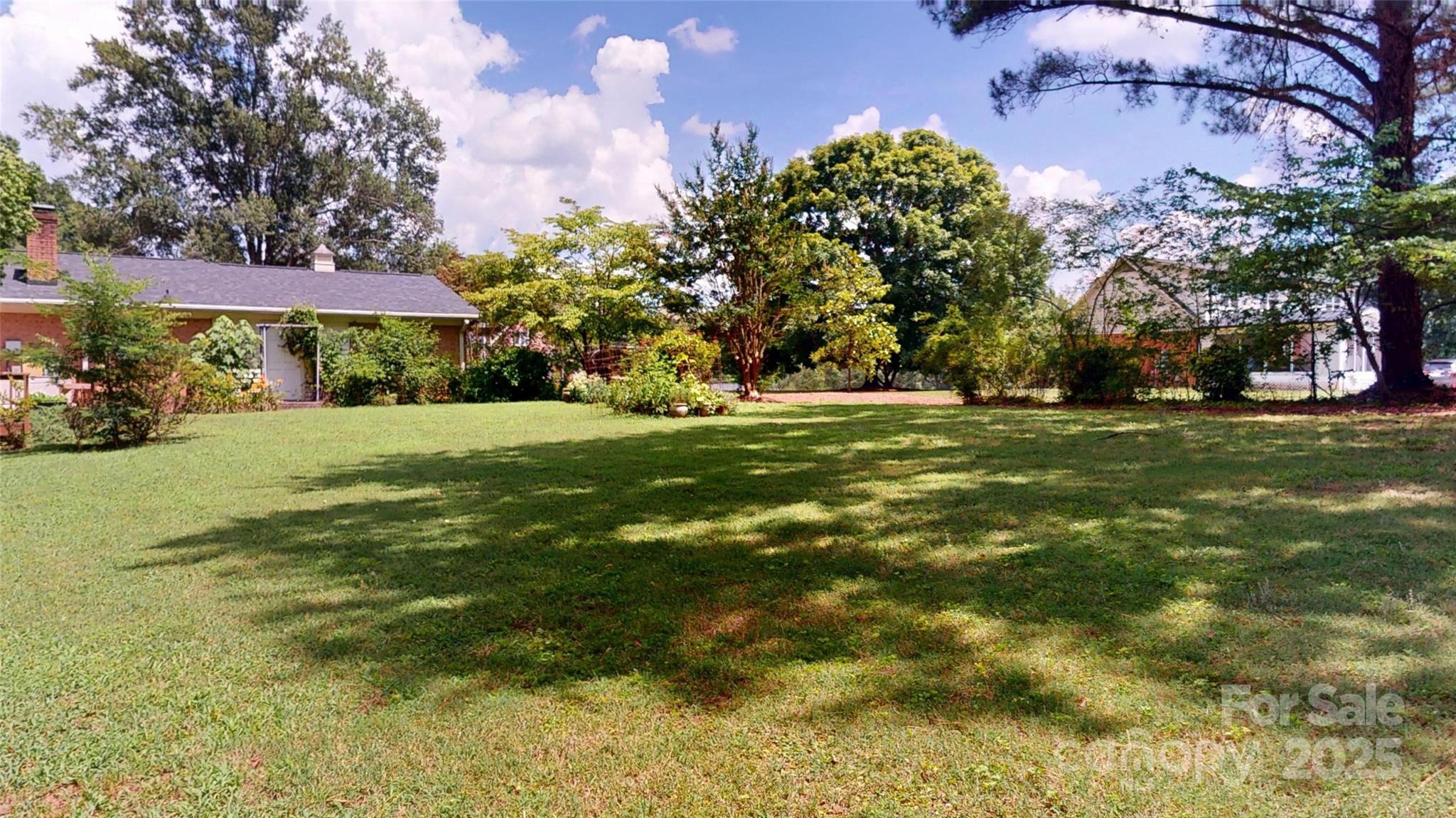 1112 Martha Drive — Monroe