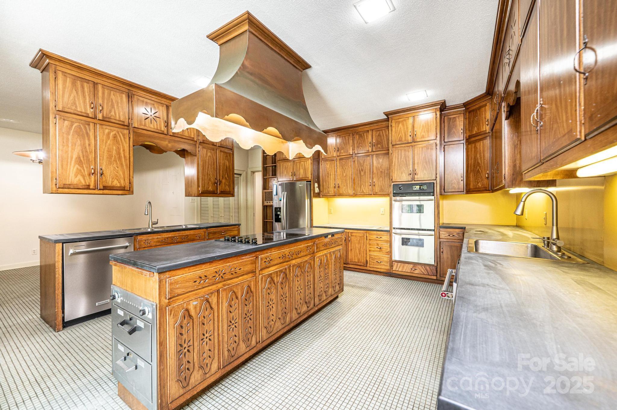 153 Hillhaven Place SE — Lenoir