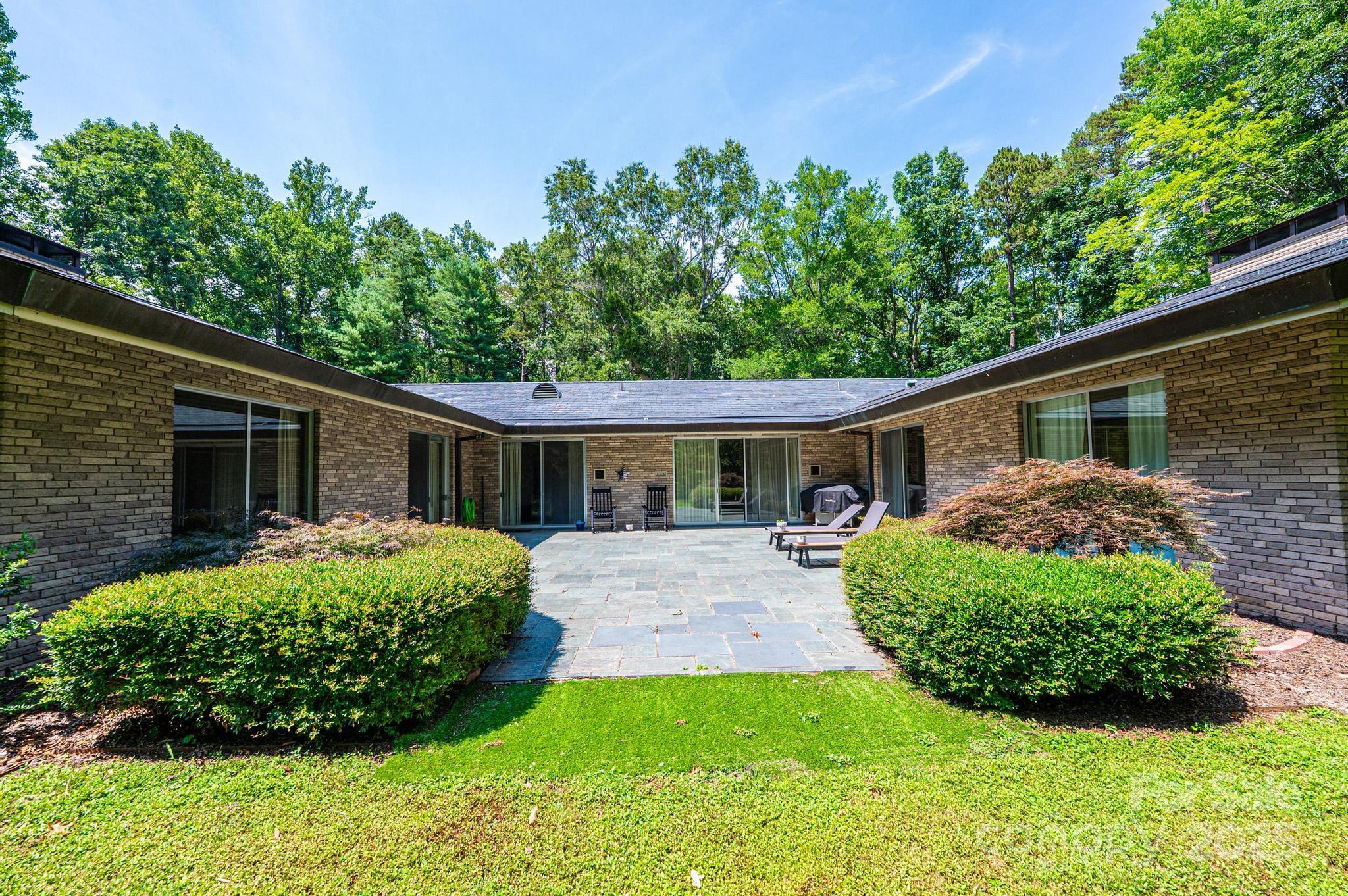 153 Hillhaven Place SE — Lenoir