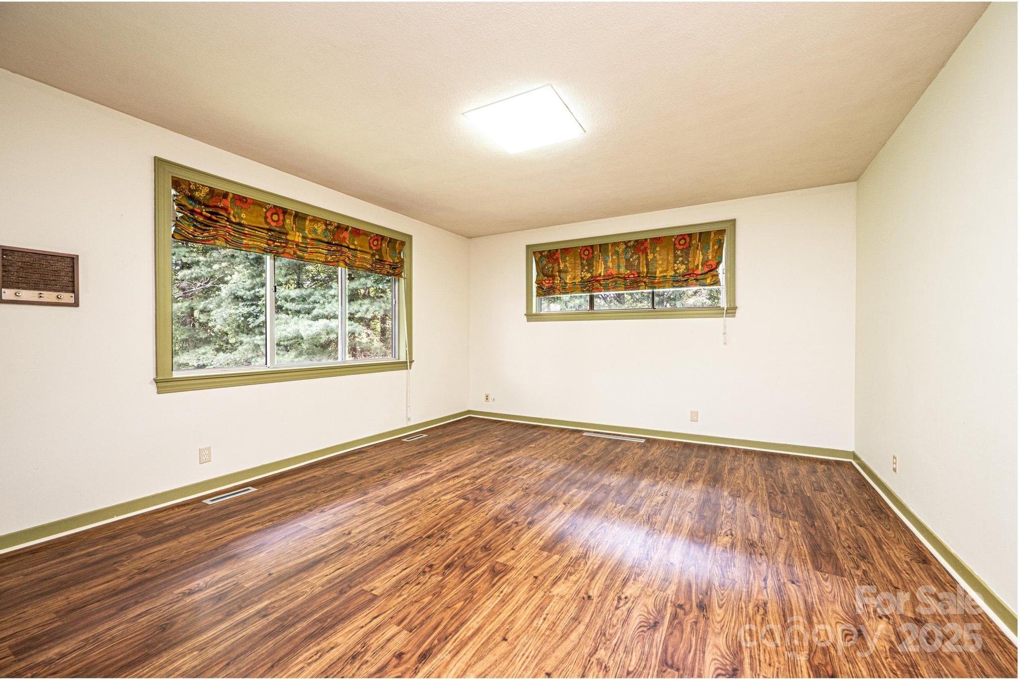 153 Hillhaven Place SE — Lenoir