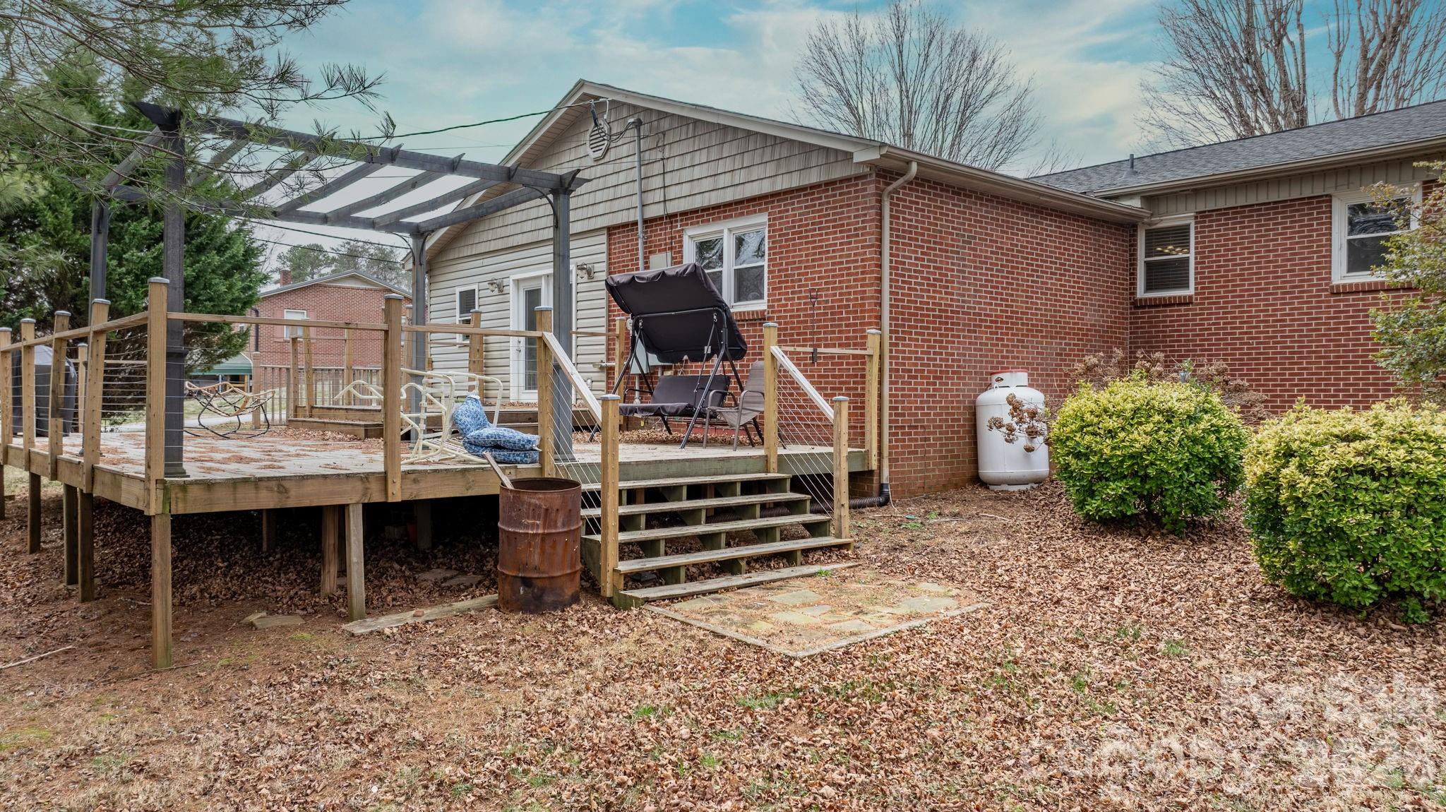 309 Sheldon Street — Hudson