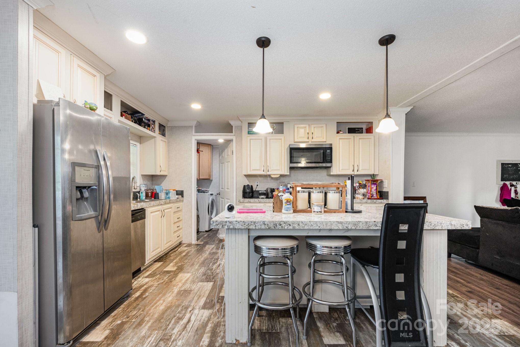 6555 Mcintosh Road — Stanley