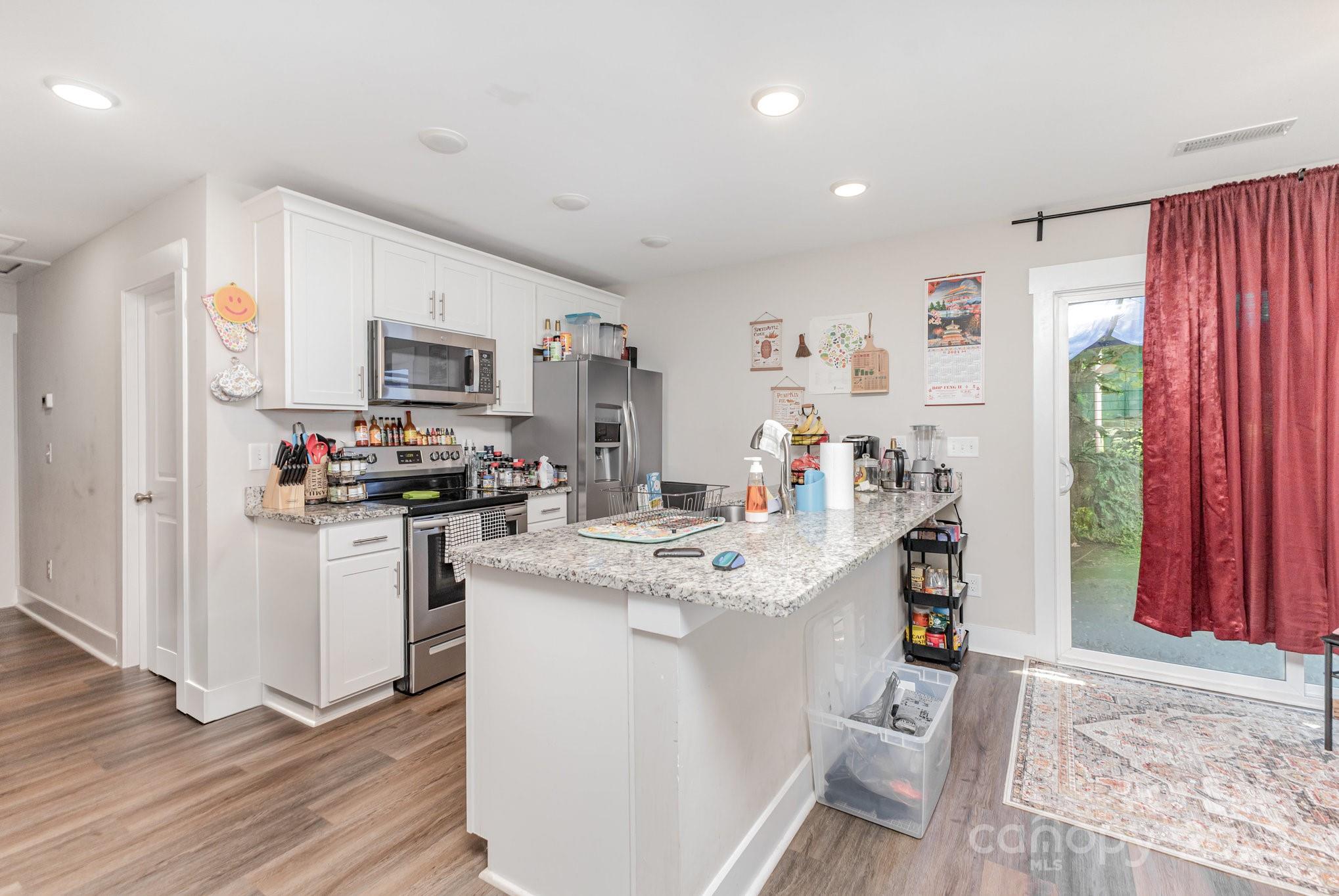 1050 Rush Street — Albemarle