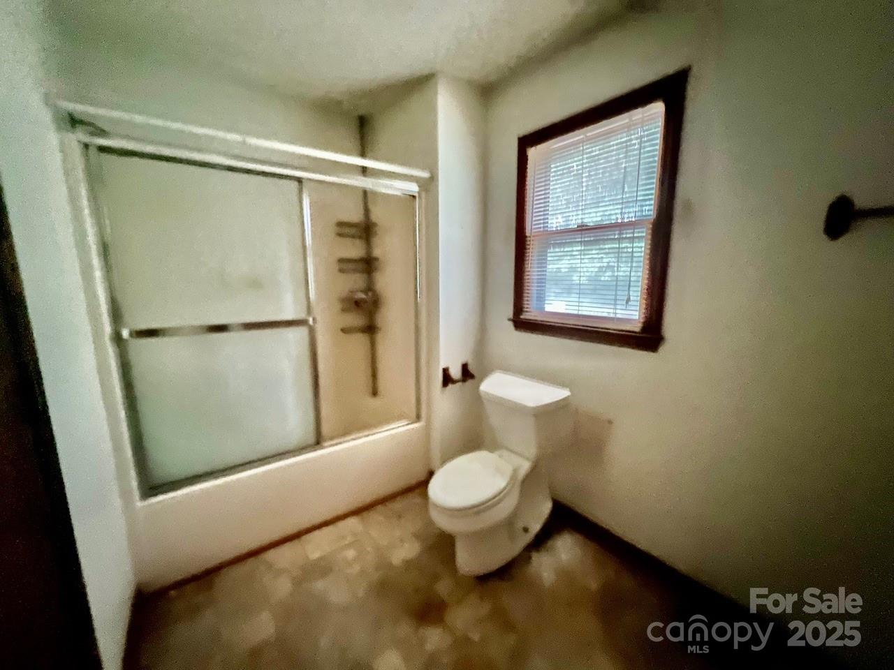 6581 Emerald Isle Drive — Sherrills Ford