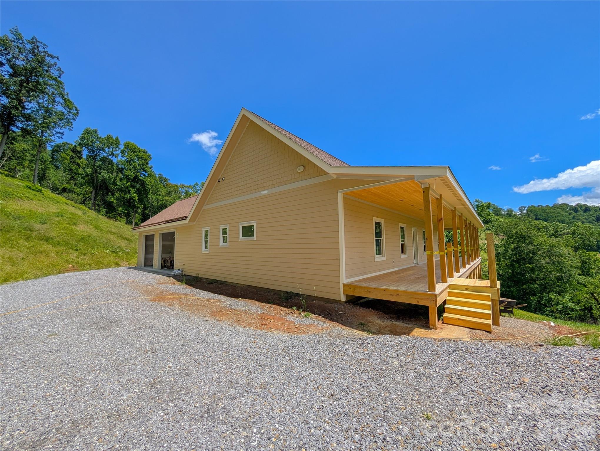 338 Majestic Mountain Drive — Burnsville